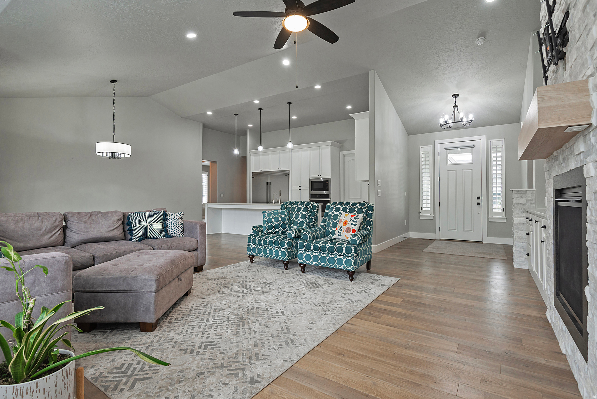 11613 S FOX VISTA DR