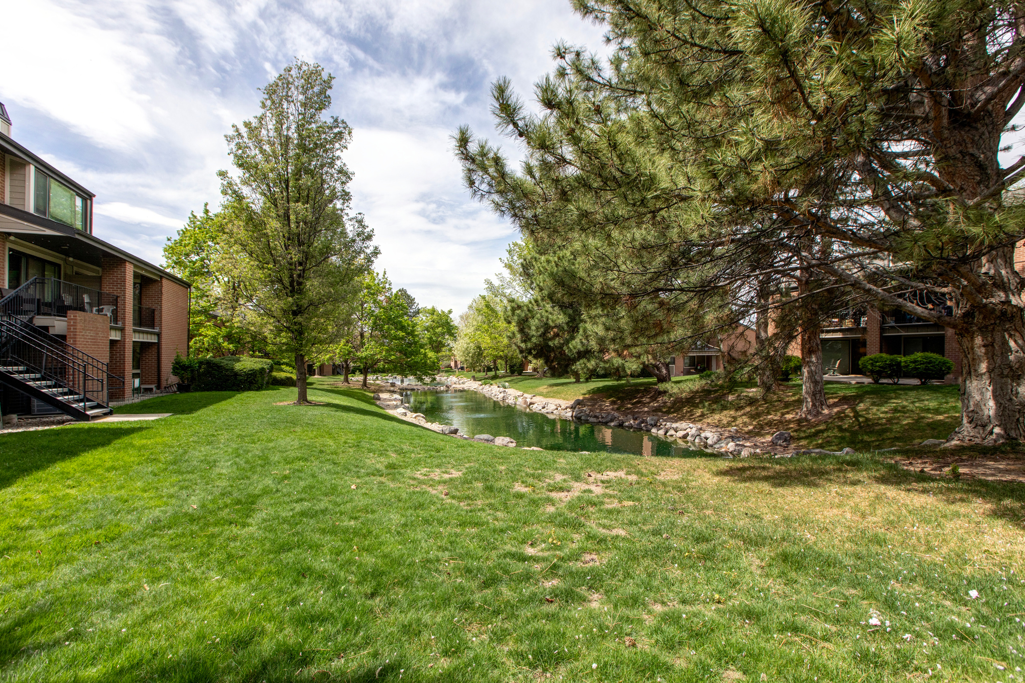 1145 E BRICKYARD RD #1205