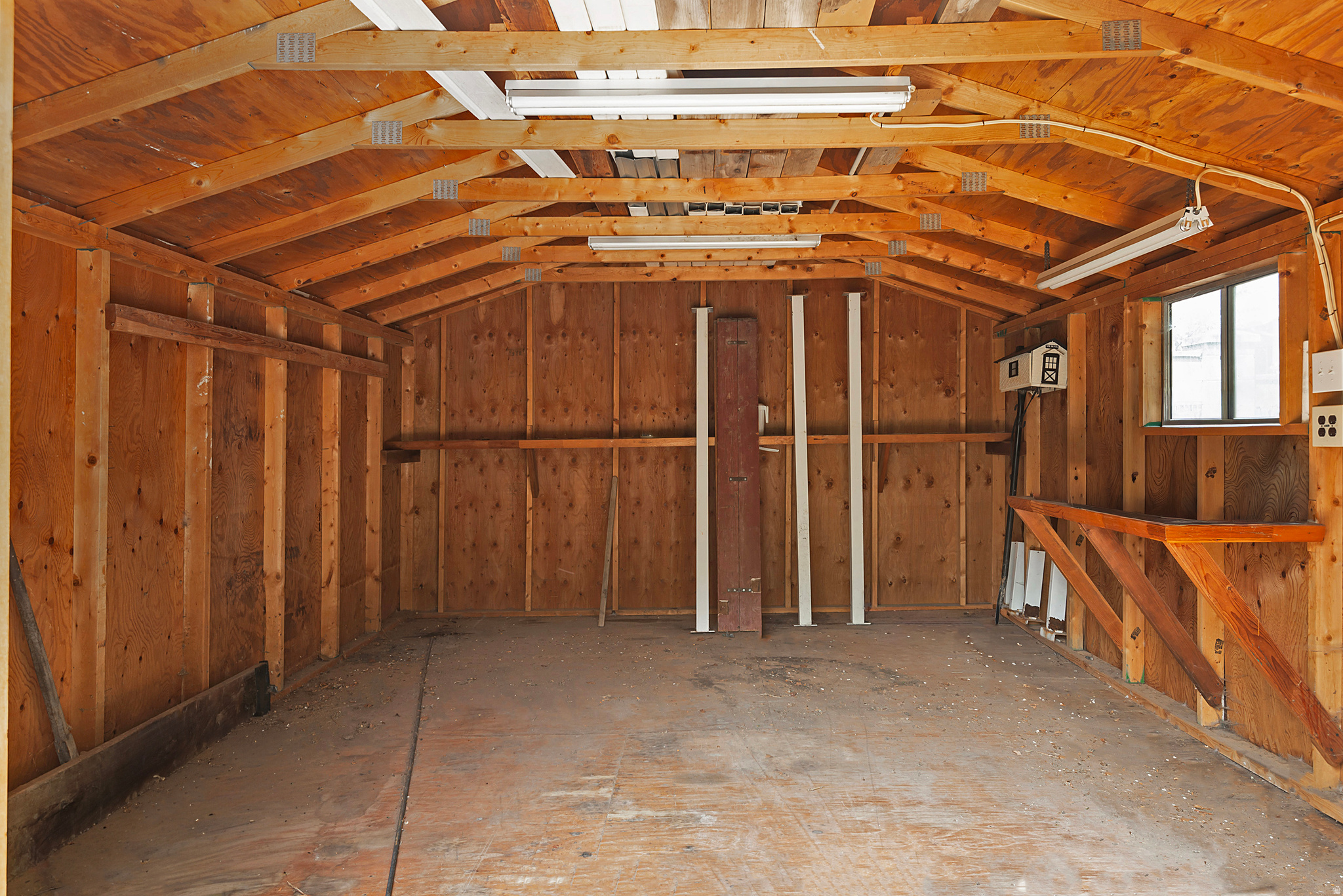 1506 W MISTY FEN WAY