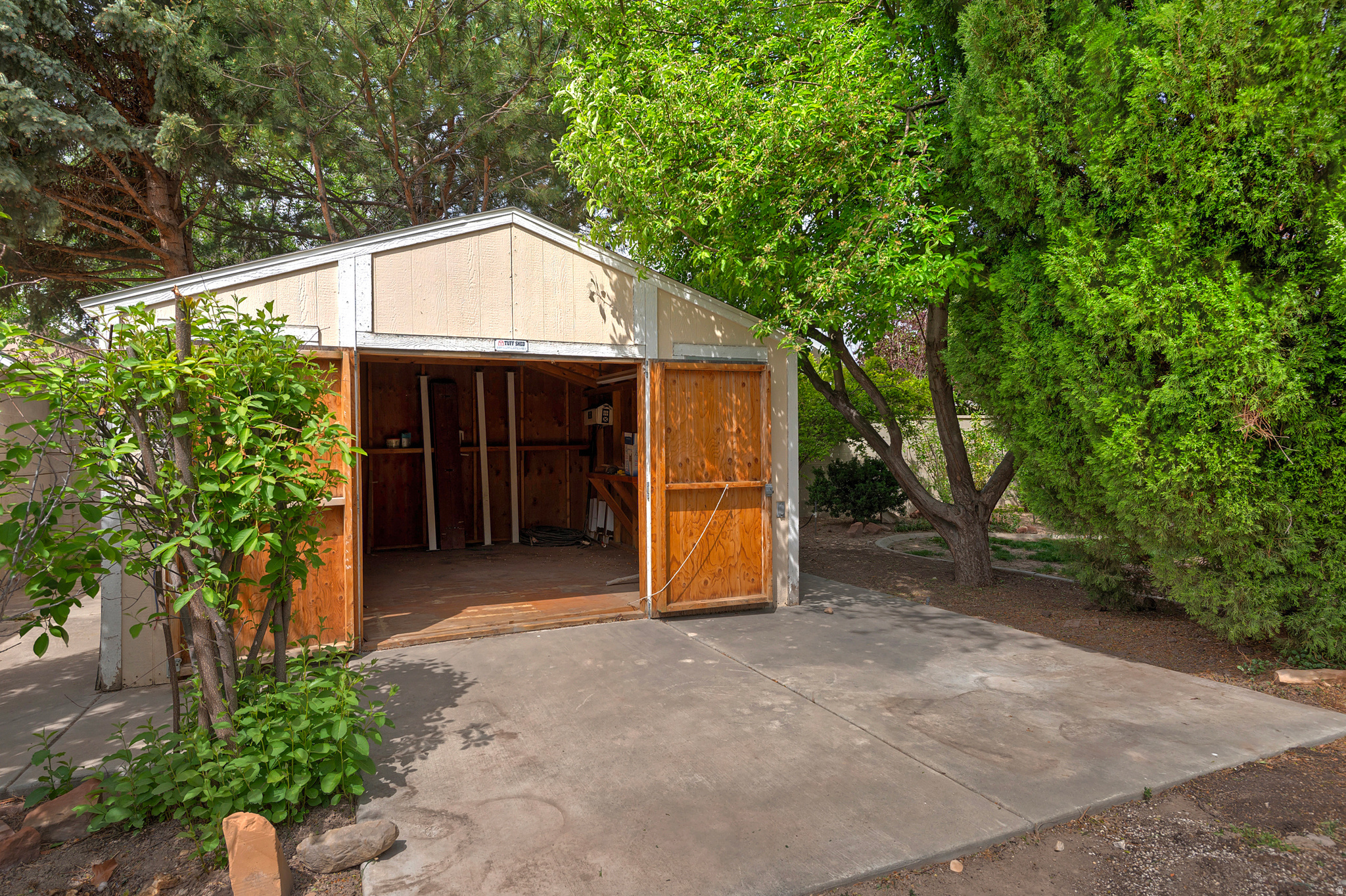 1506 W MISTY FEN WAY