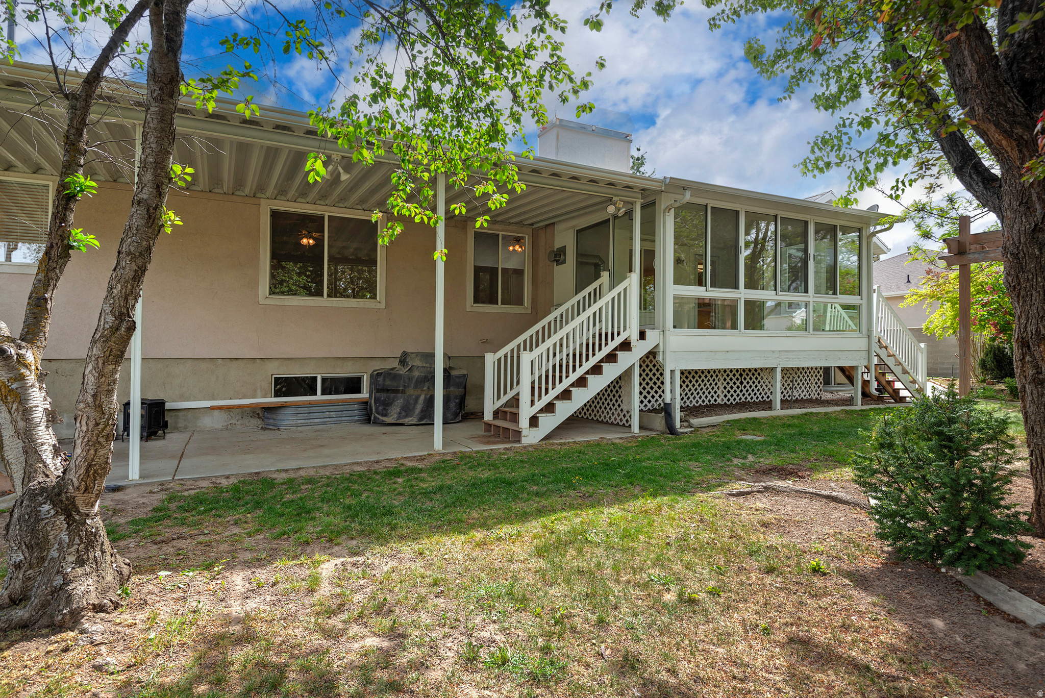 1506 W MISTY FEN WAY