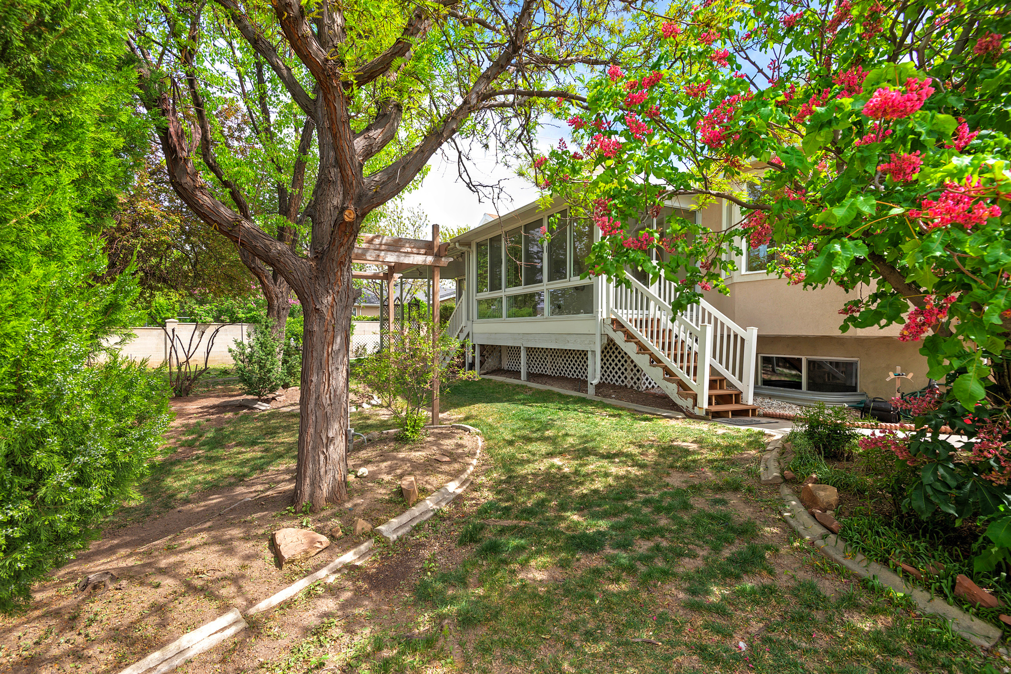 1506 W MISTY FEN WAY