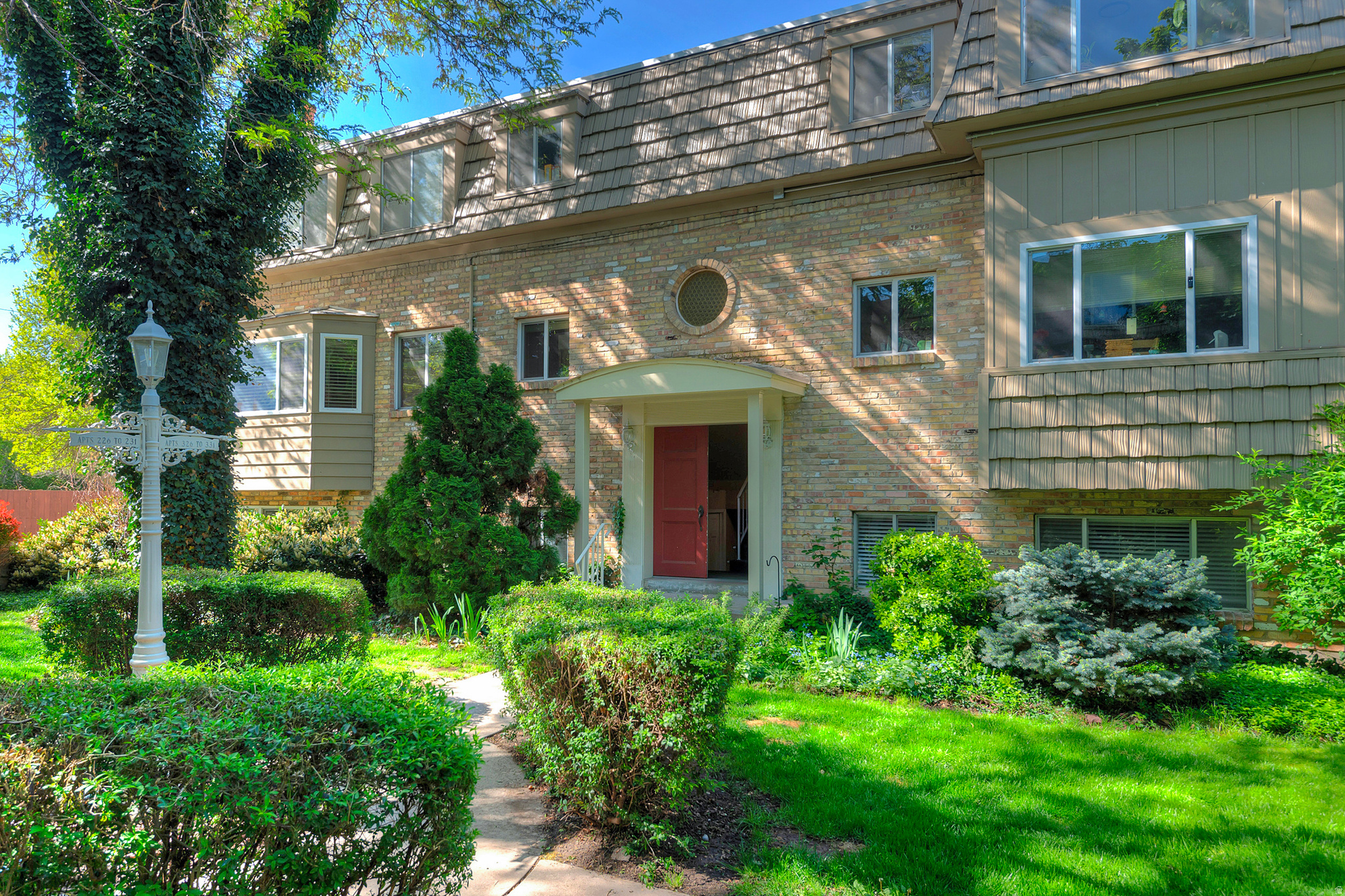 2220 E MURRAY HOLLADAY RD #330