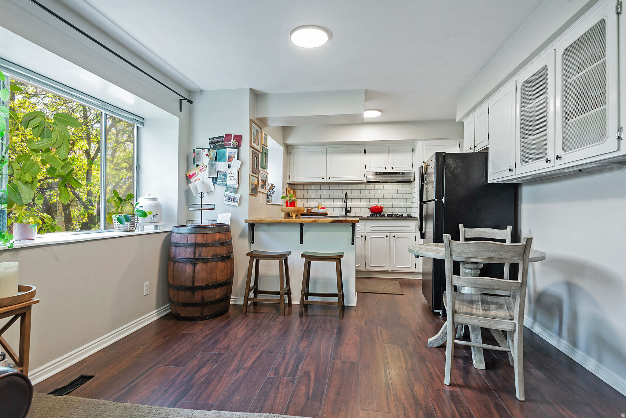 2220 E MURRAY HOLLADAY RD #330