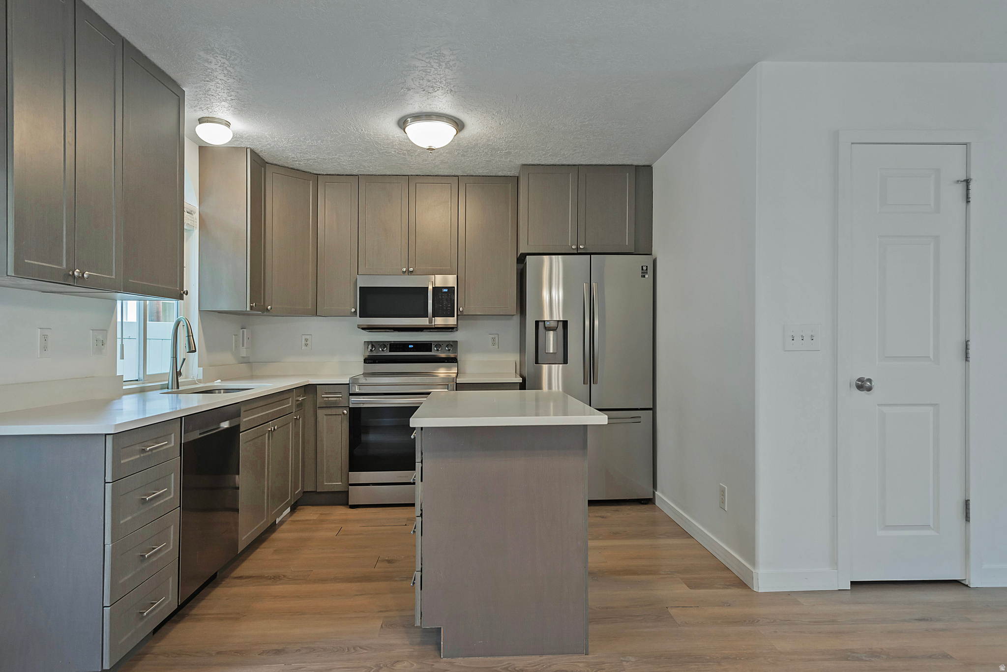 9485 S FAIRWAY VIEW DR