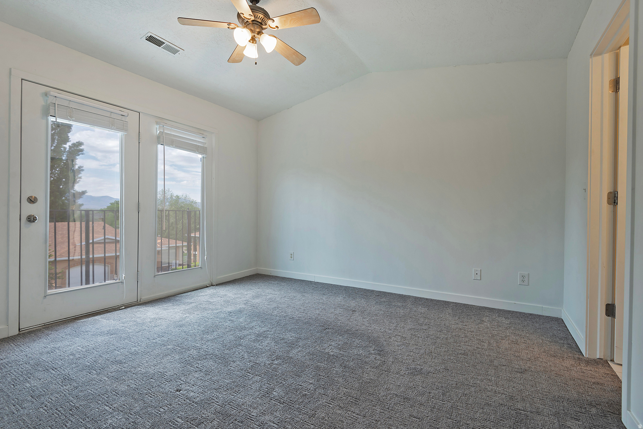 9485 S FAIRWAY VIEW DR