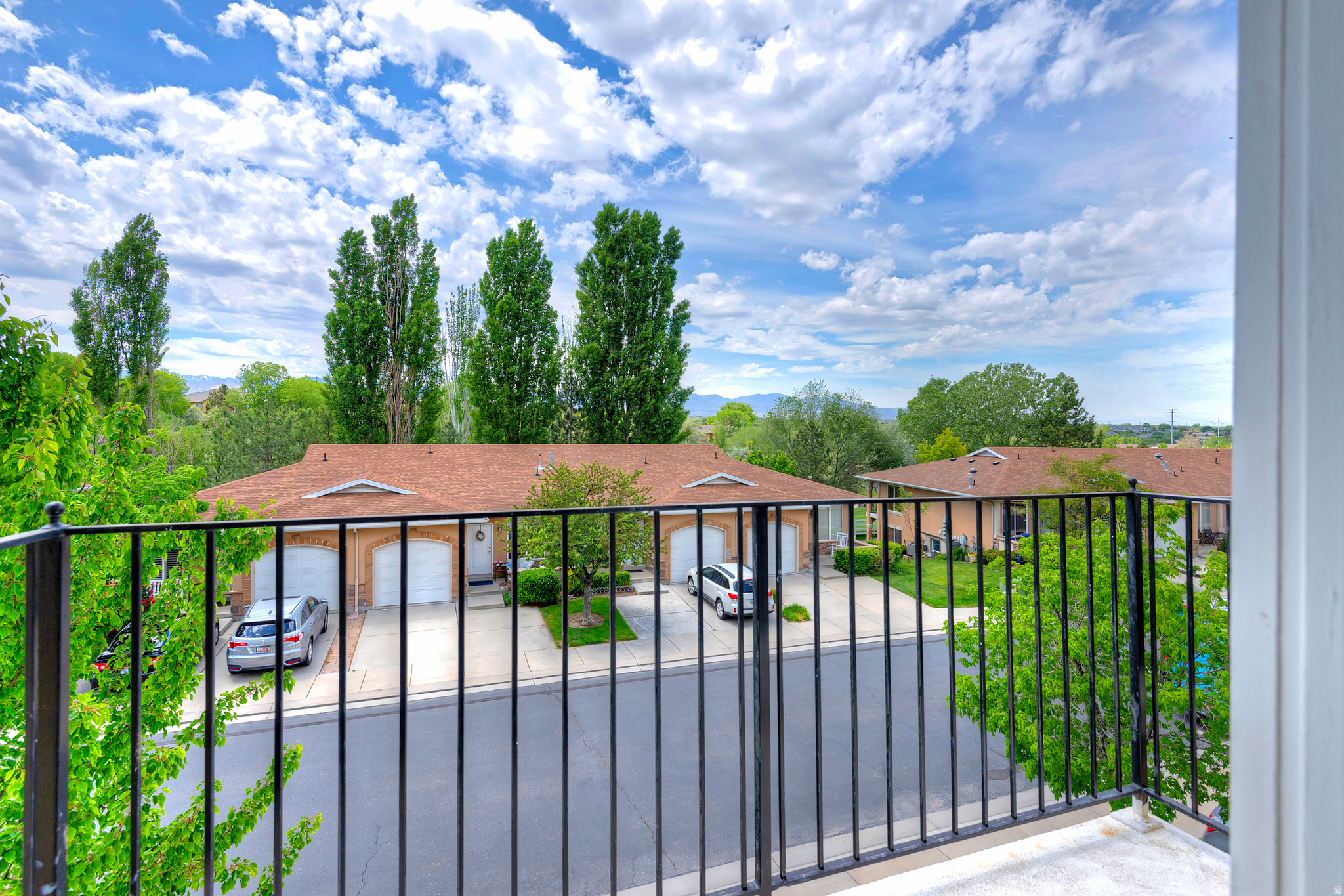 9485 S FAIRWAY VIEW DR