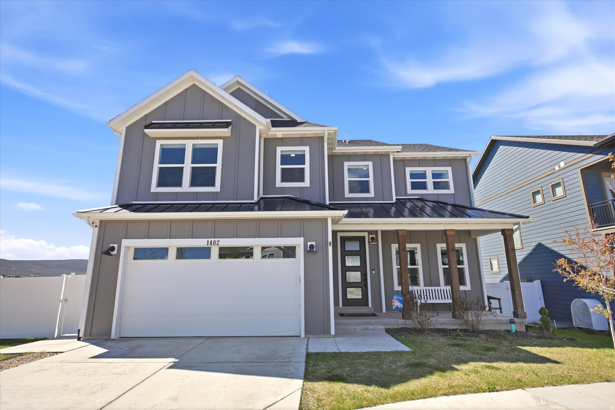 1402 SUMAC CIR
