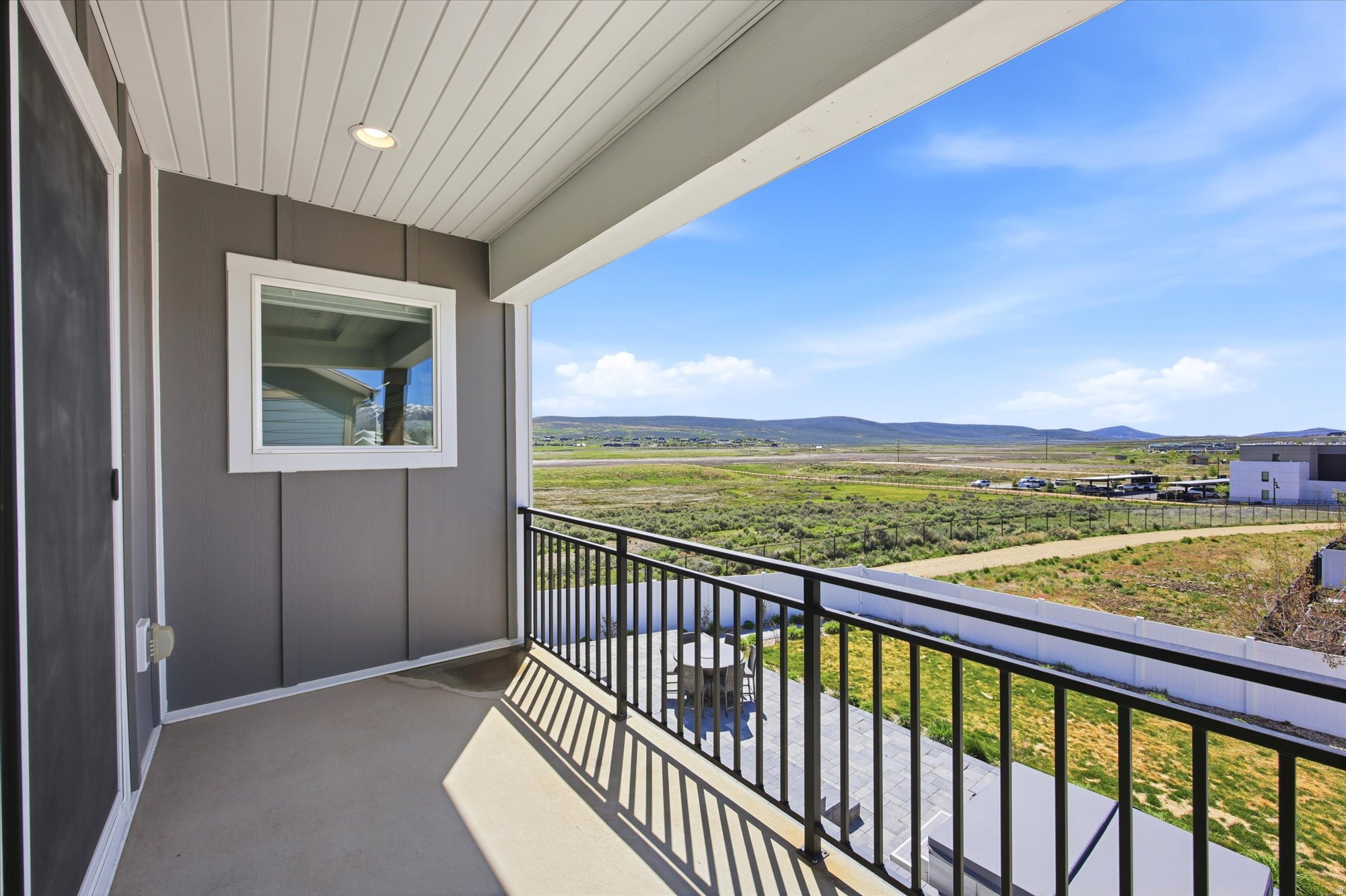 1402 SUMAC CIR