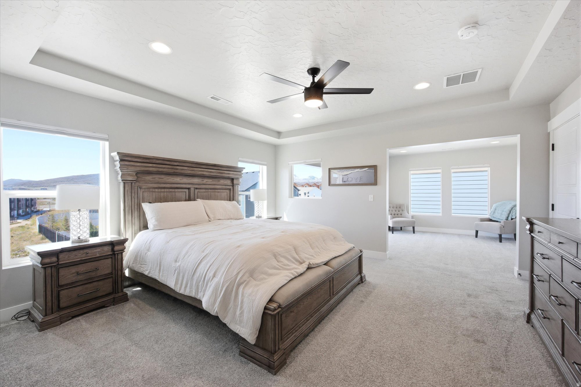 1402 SUMAC CIR