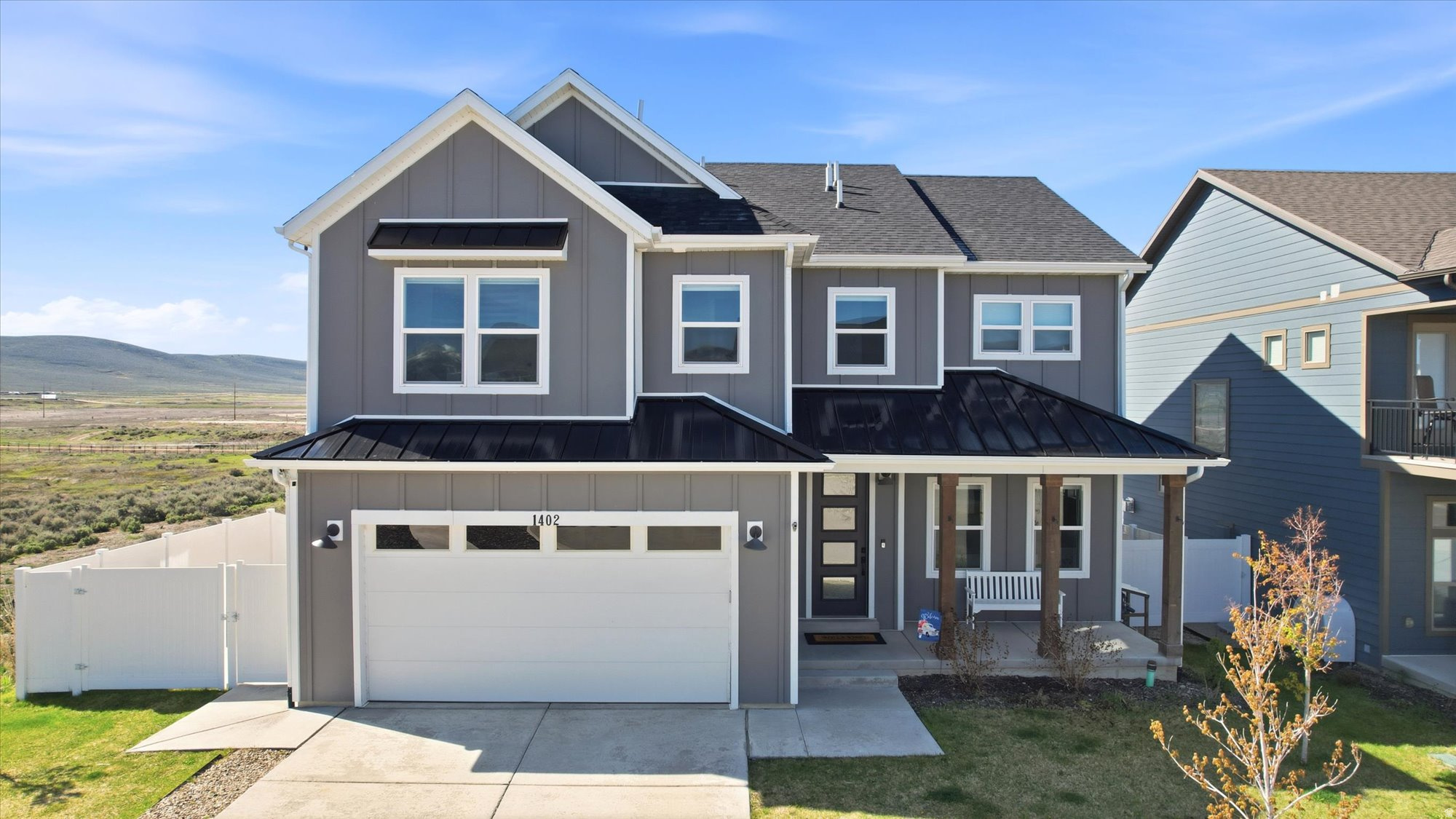 1402 SUMAC CIR