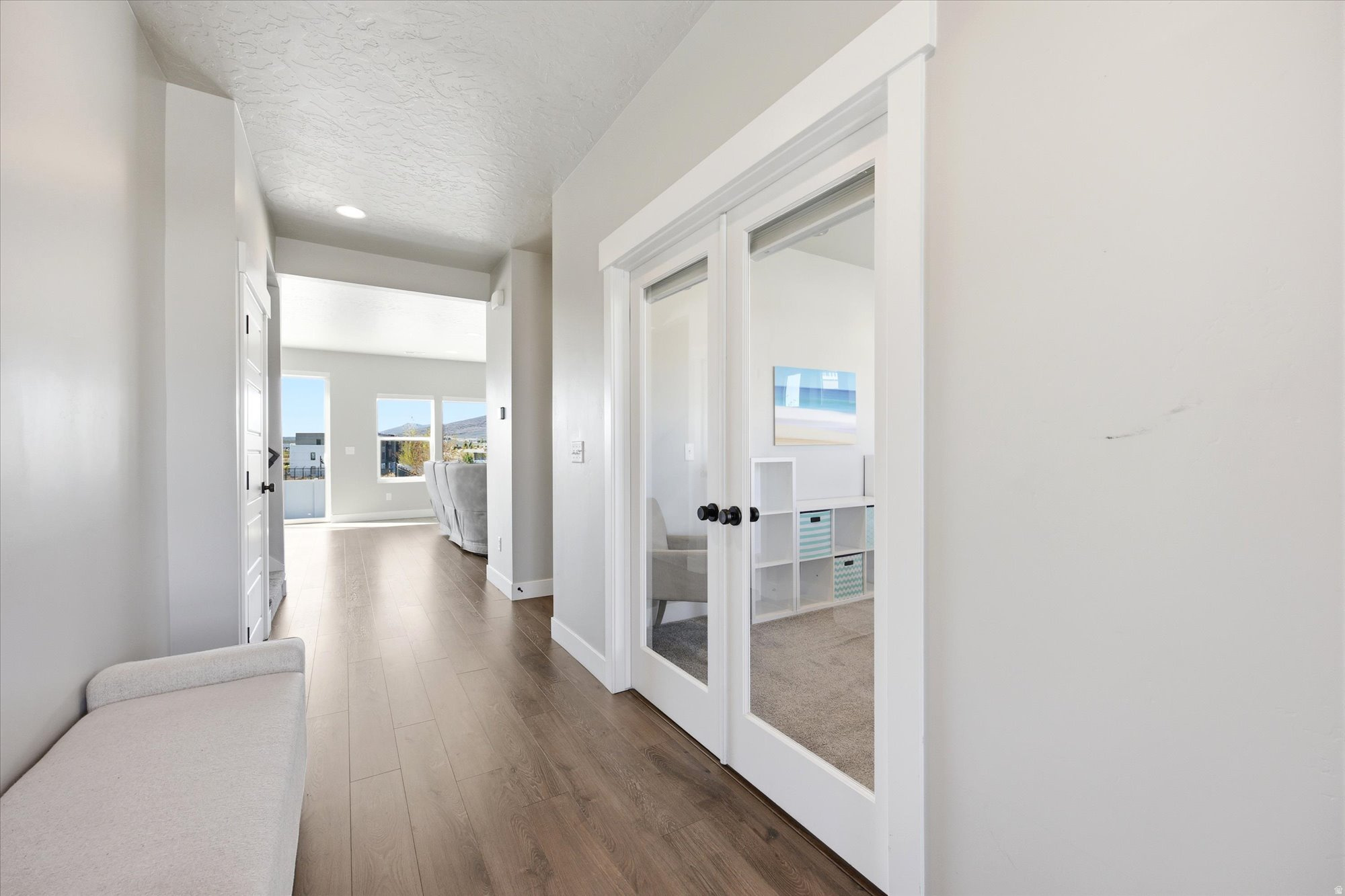 1402 SUMAC CIR