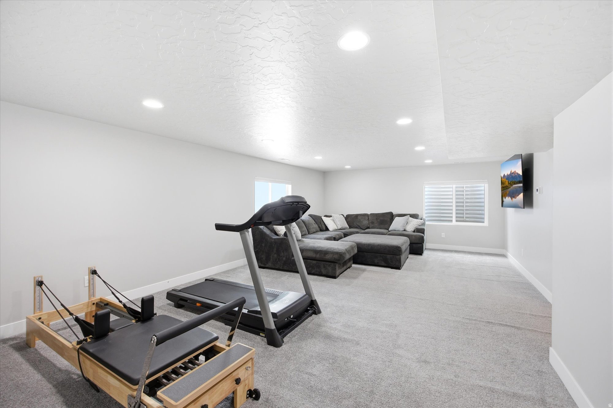 1402 SUMAC CIR