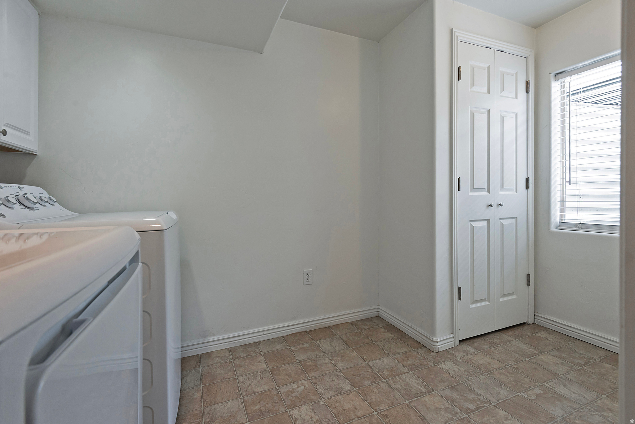 2167 N 2040 W
