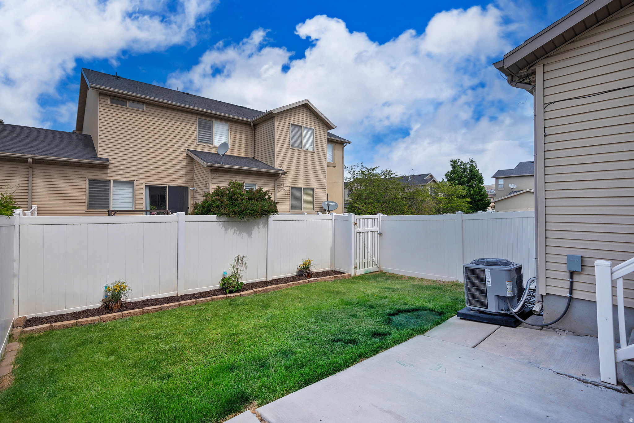2167 N 2040 W