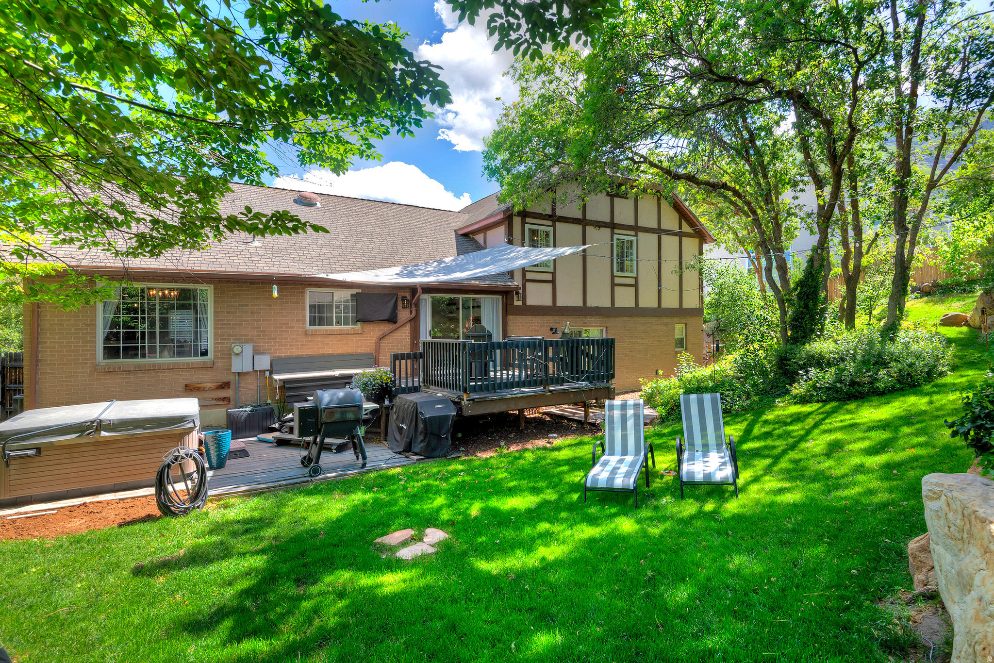3310 E CREEK RD