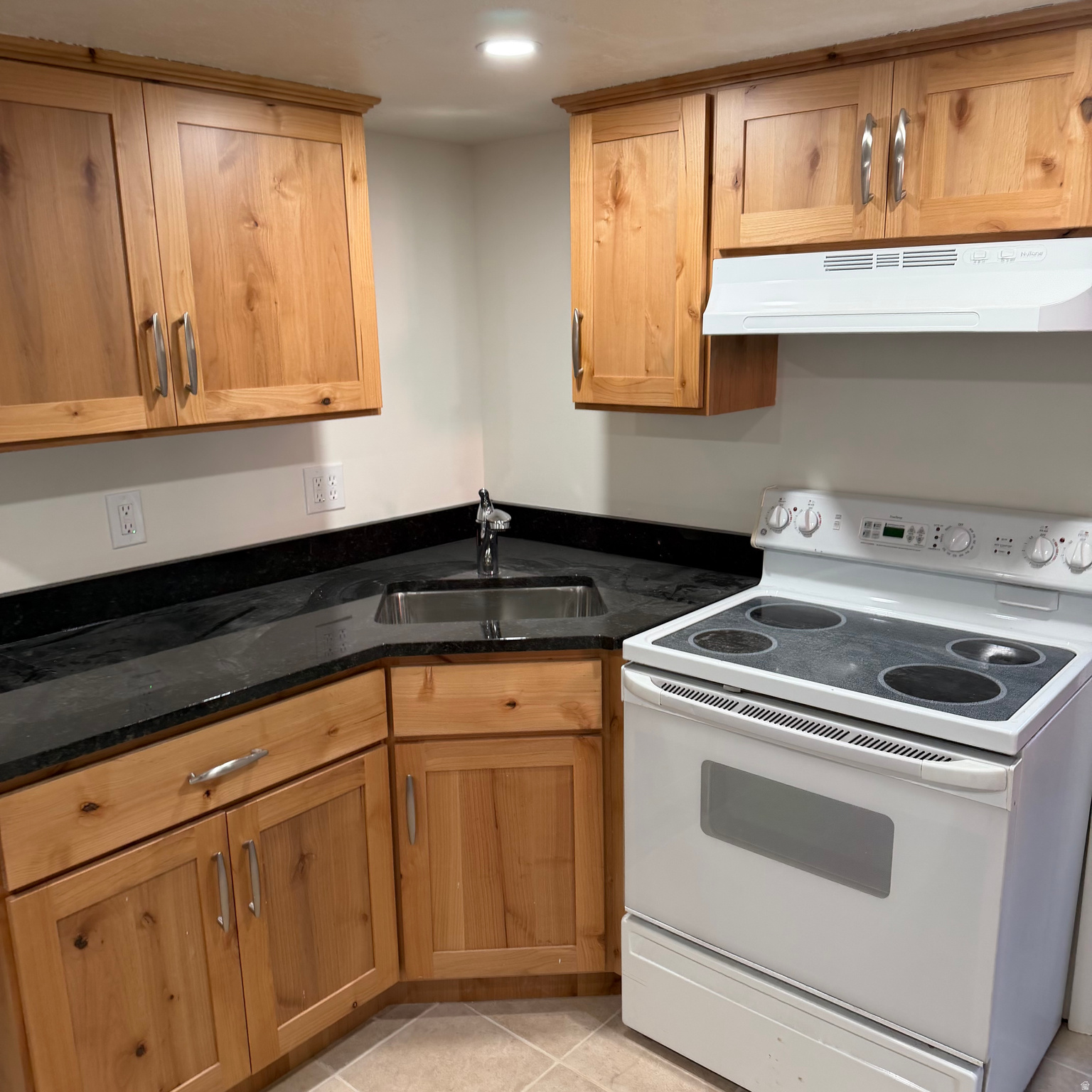 3578 VANBUREN