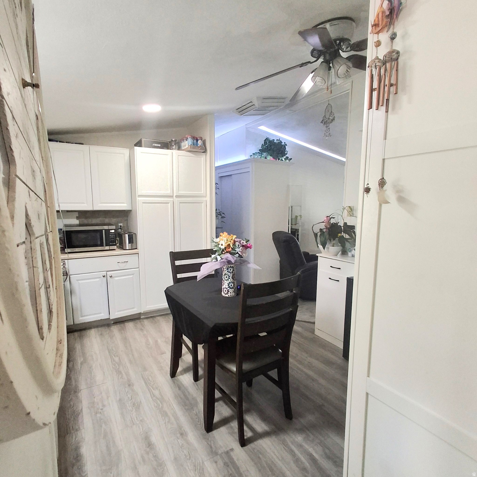 1258 W CHICKADEE