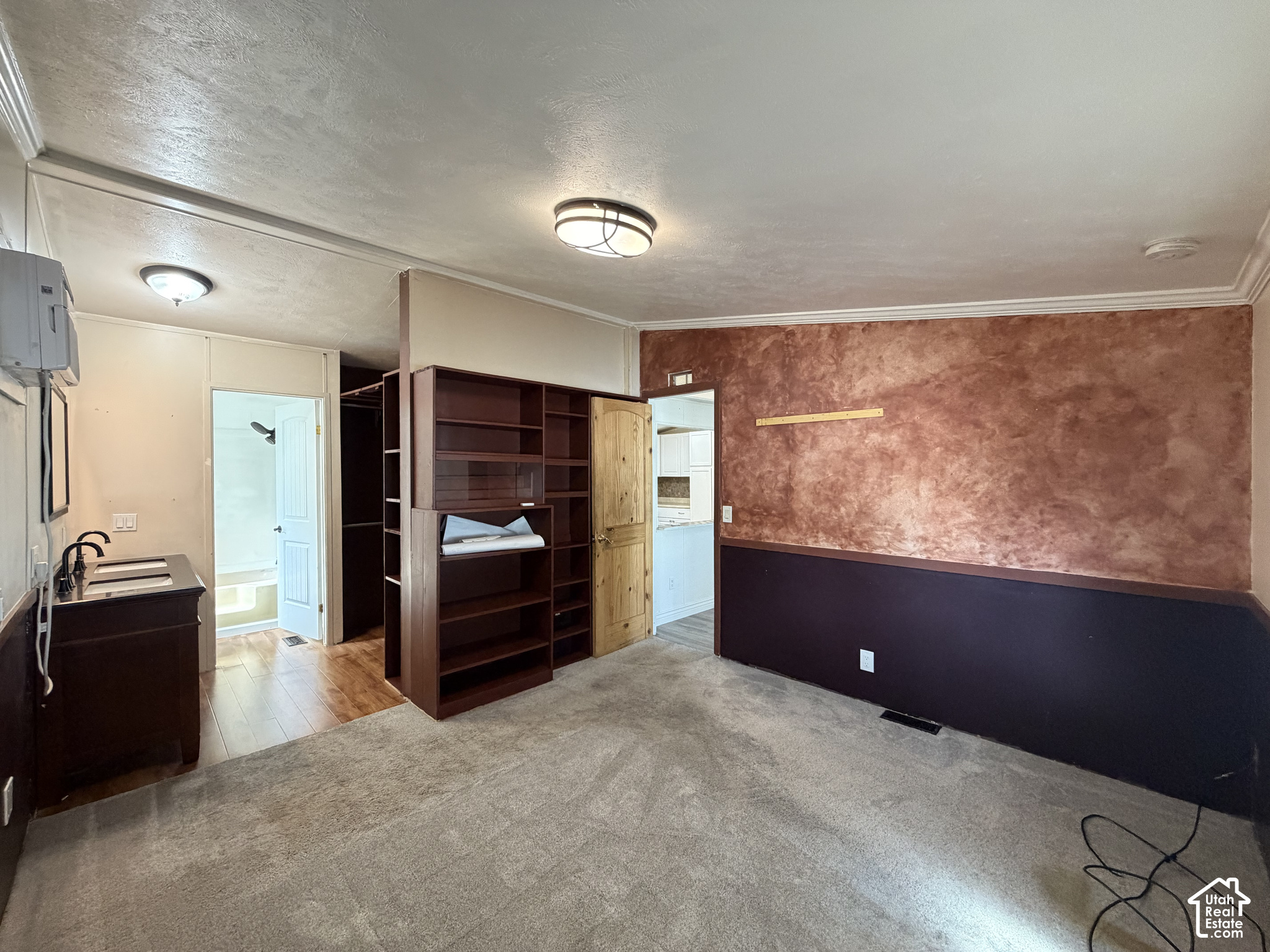 1258 W CHICKADEE
