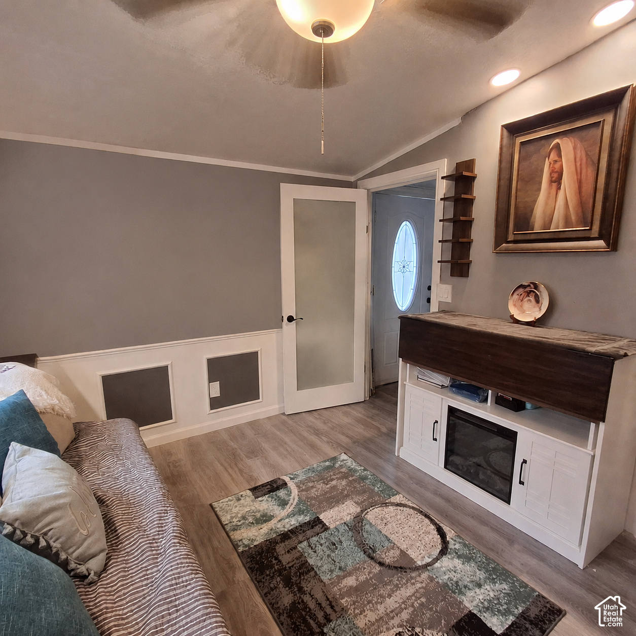 1258 W CHICKADEE