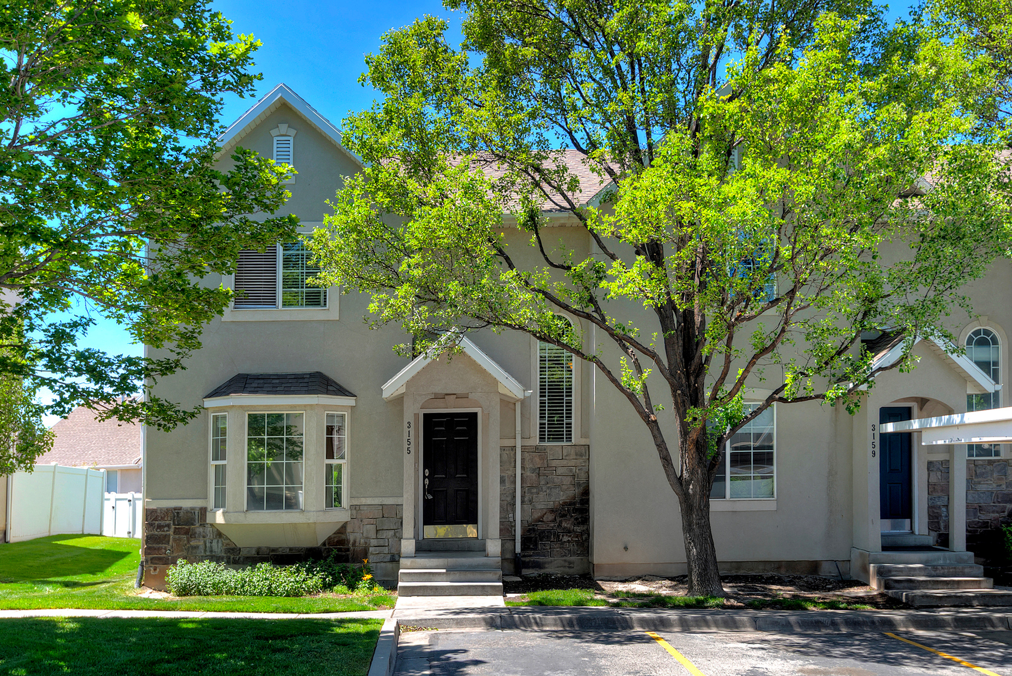 3155 W DAVENCOURT LOOP