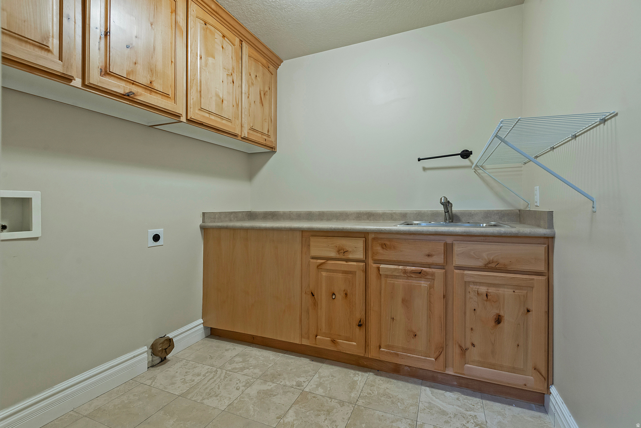 1376 W JORDAN HILLS DR