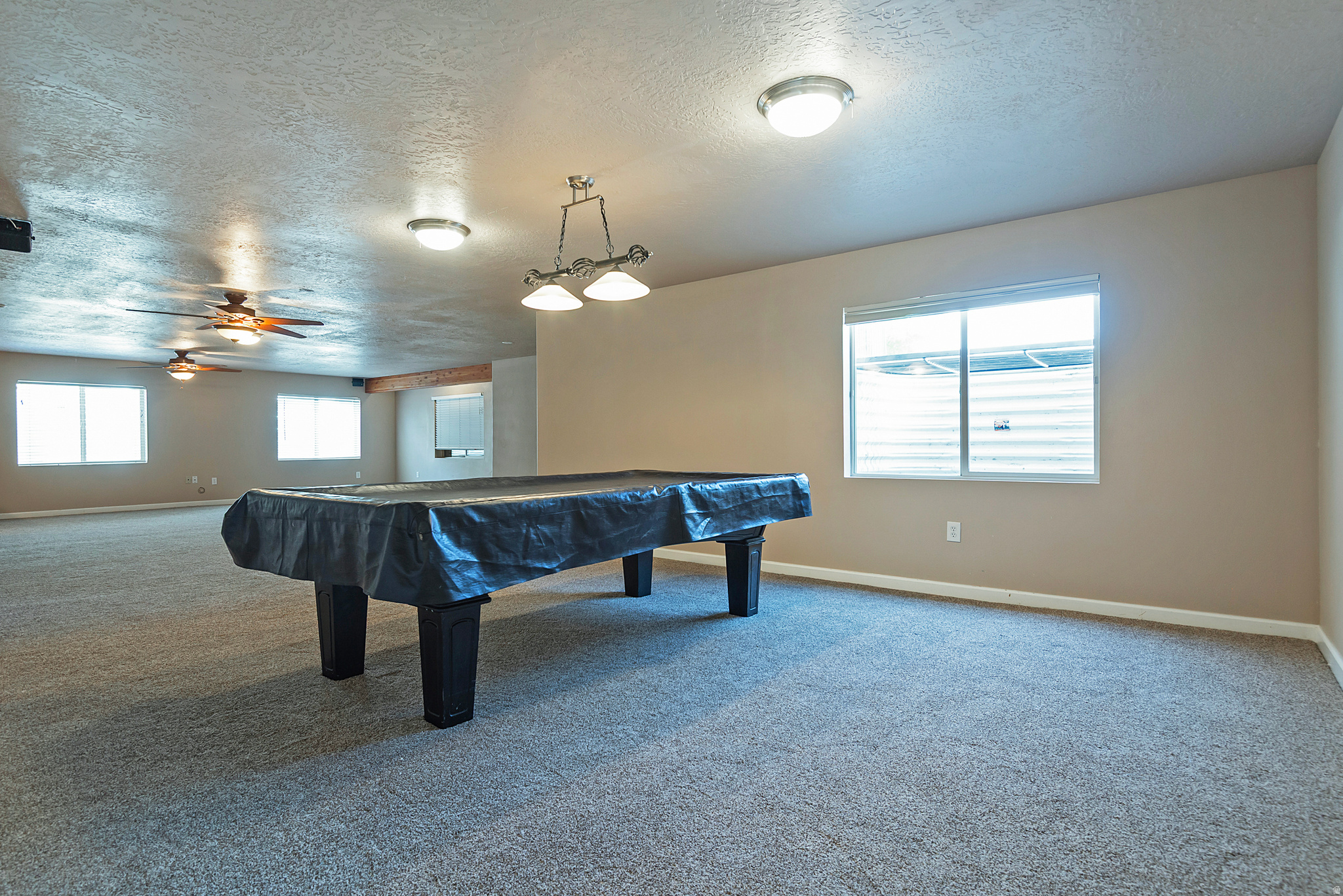 1376 W JORDAN HILLS DR