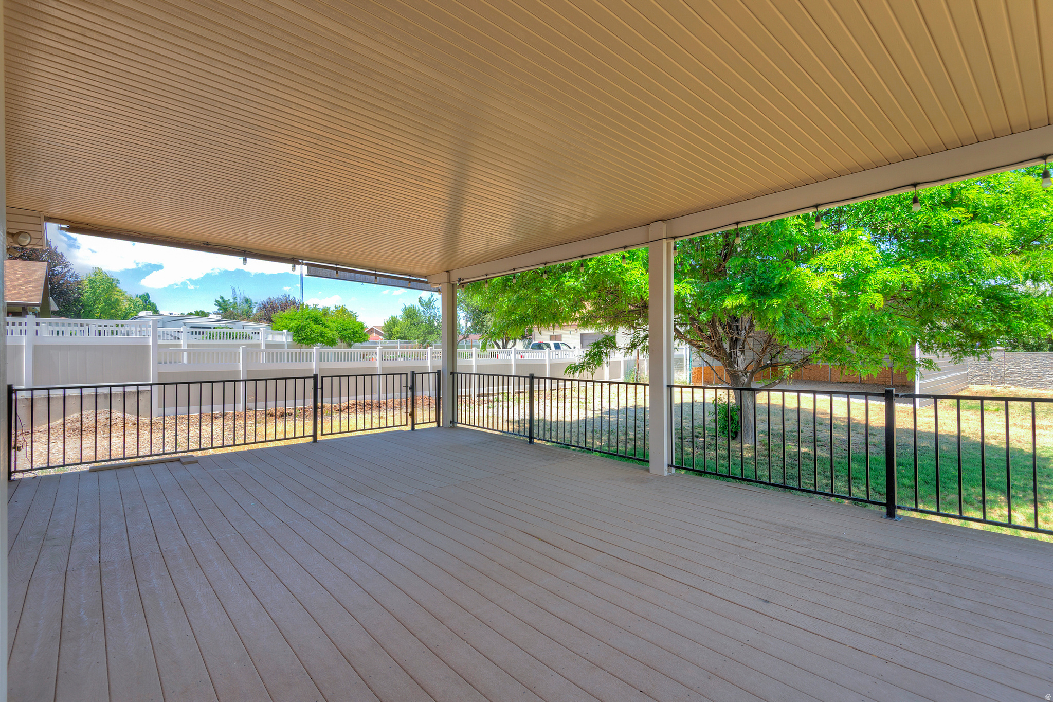 1376 W JORDAN HILLS DR