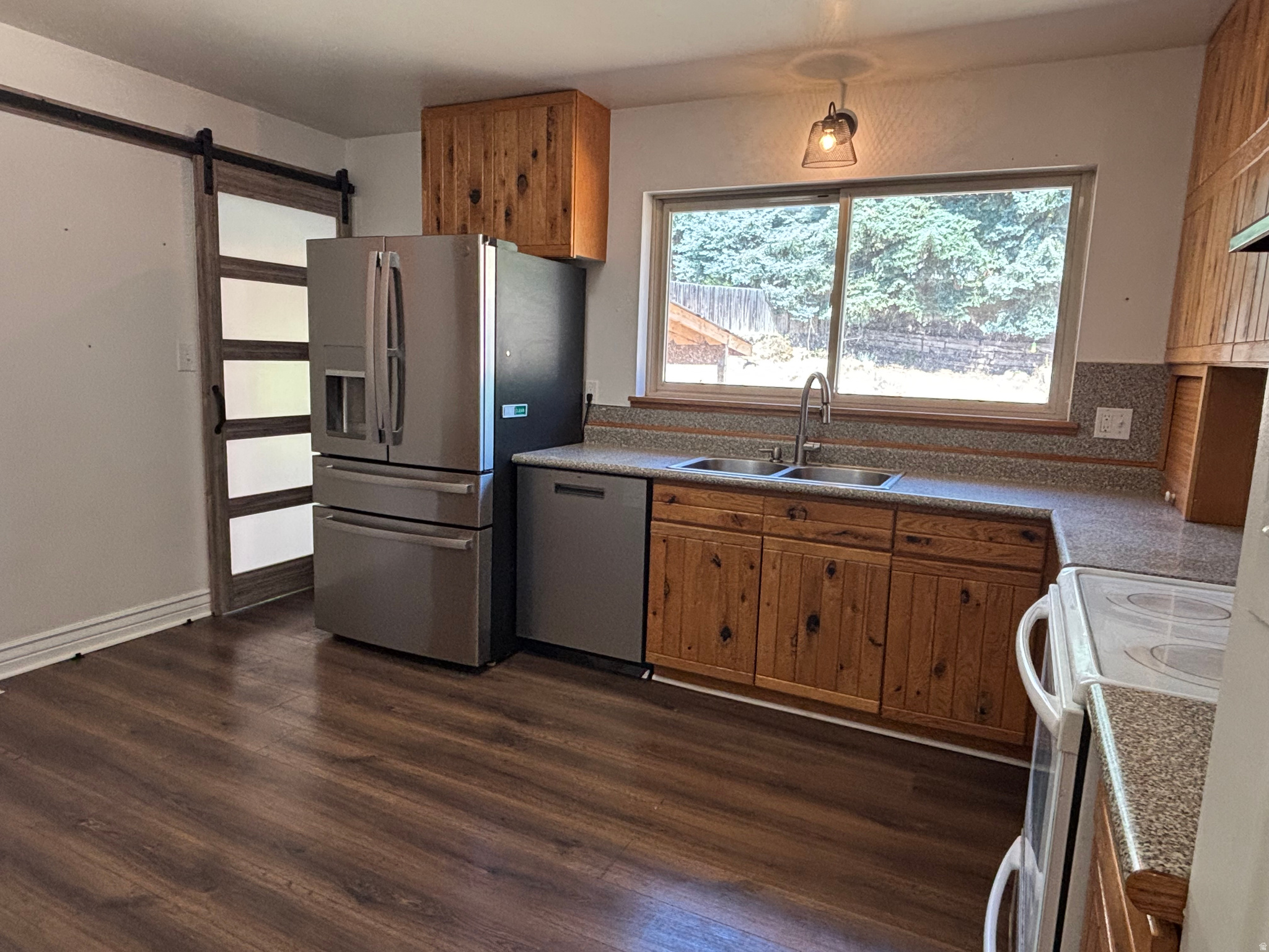 580 SIMORON DR