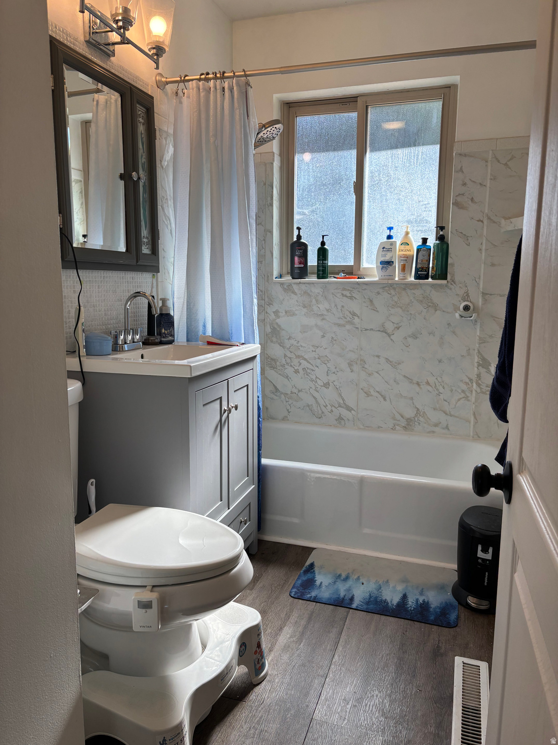 580 SIMORON DR