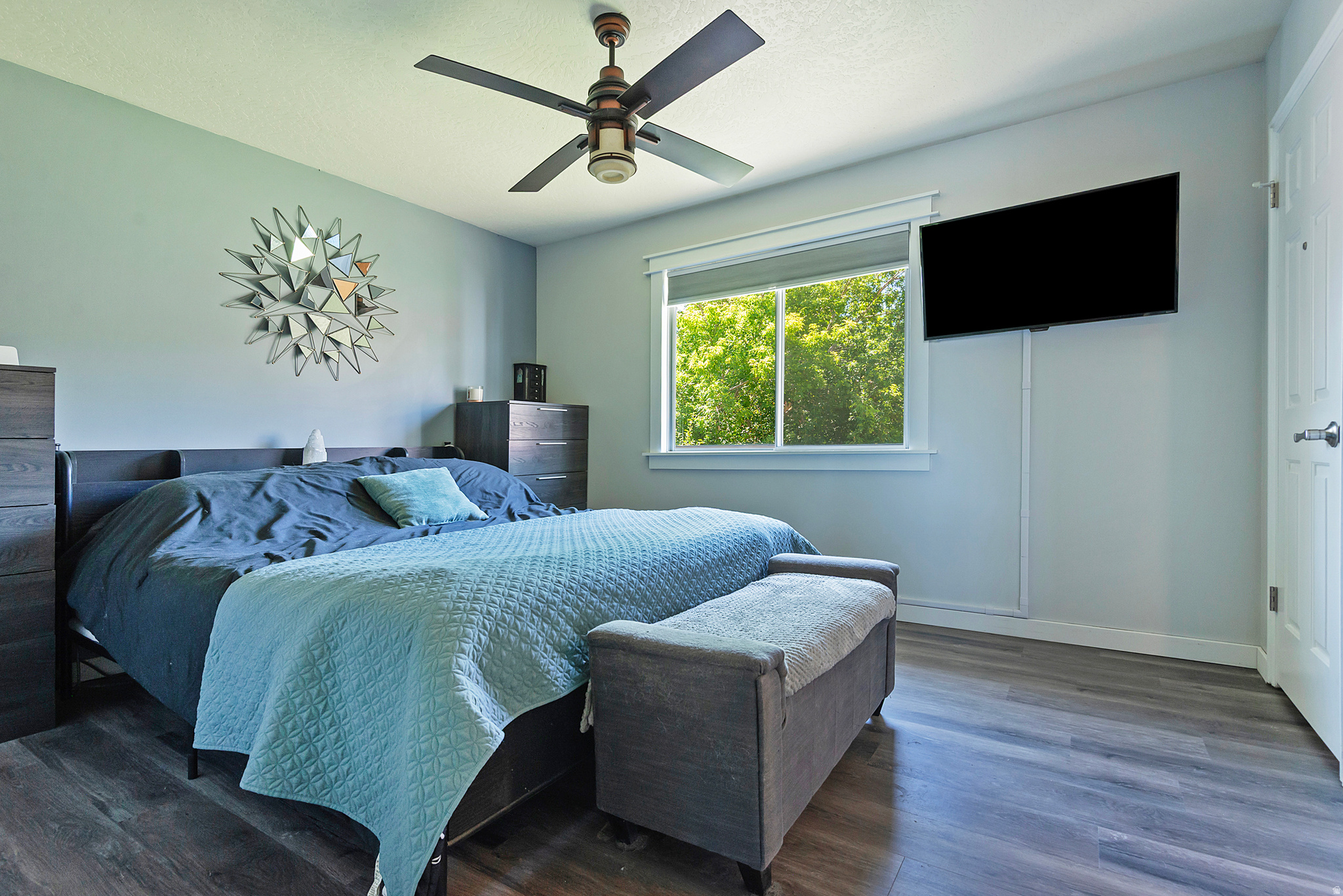 1339 W MORNING VISTA DR