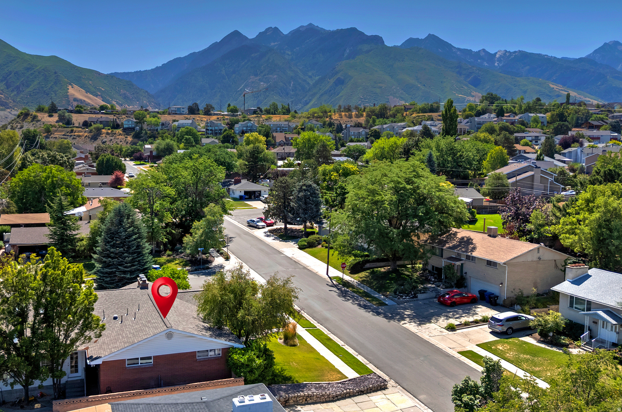 2431 E SUNDOWN AVE
