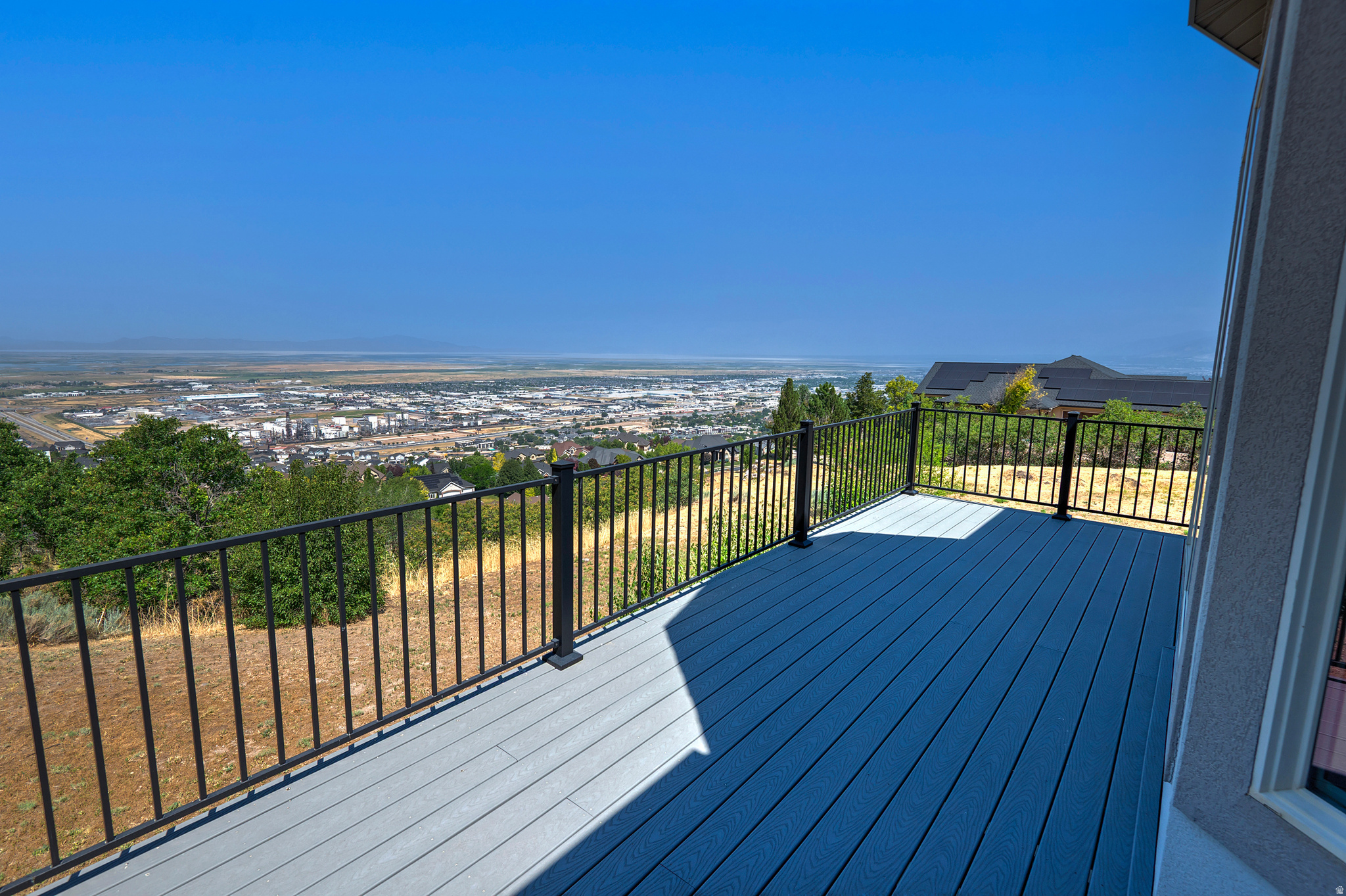 548 S LOFTY LN
