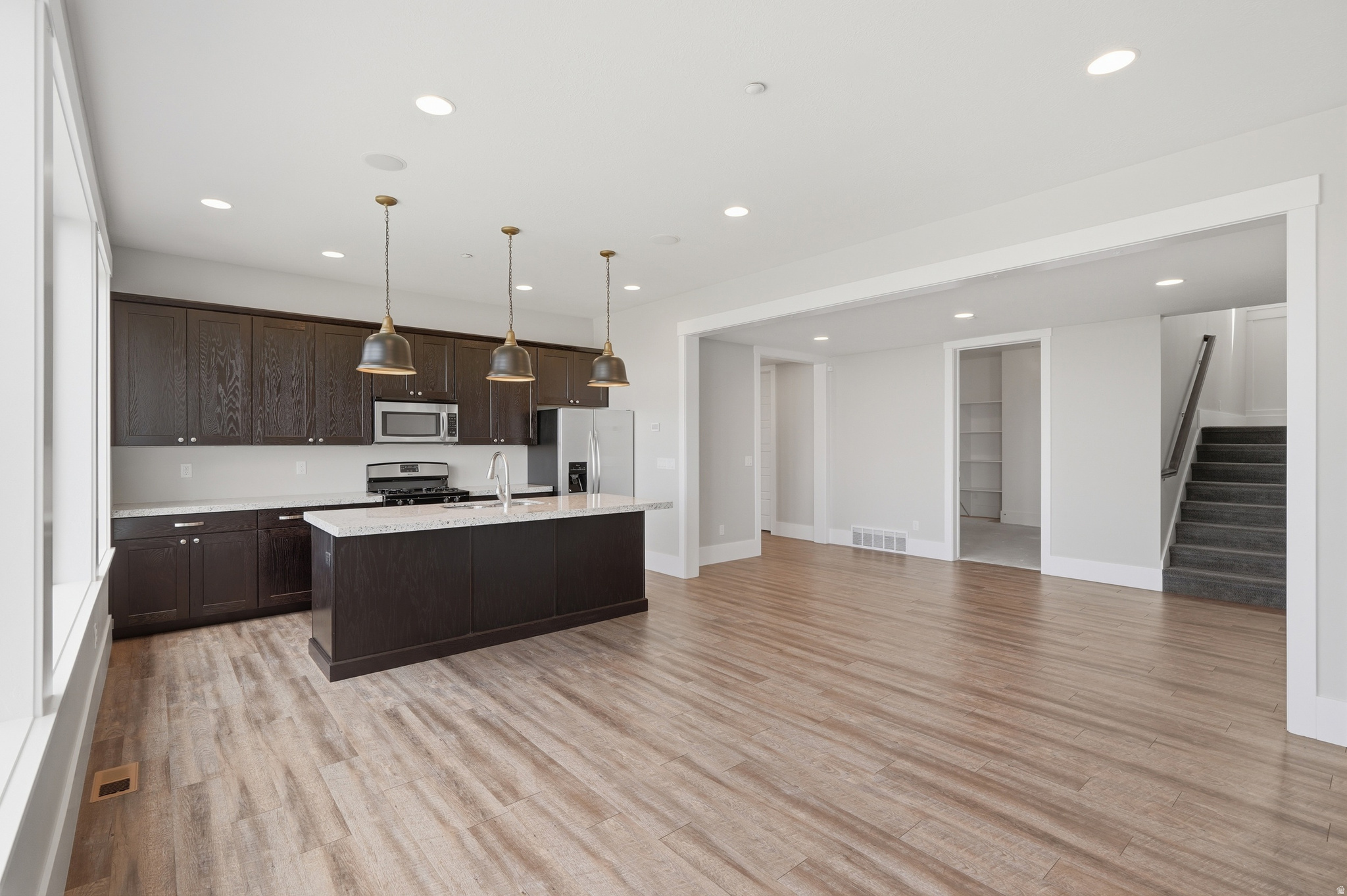 5314 W ROLLING BROOK DR
