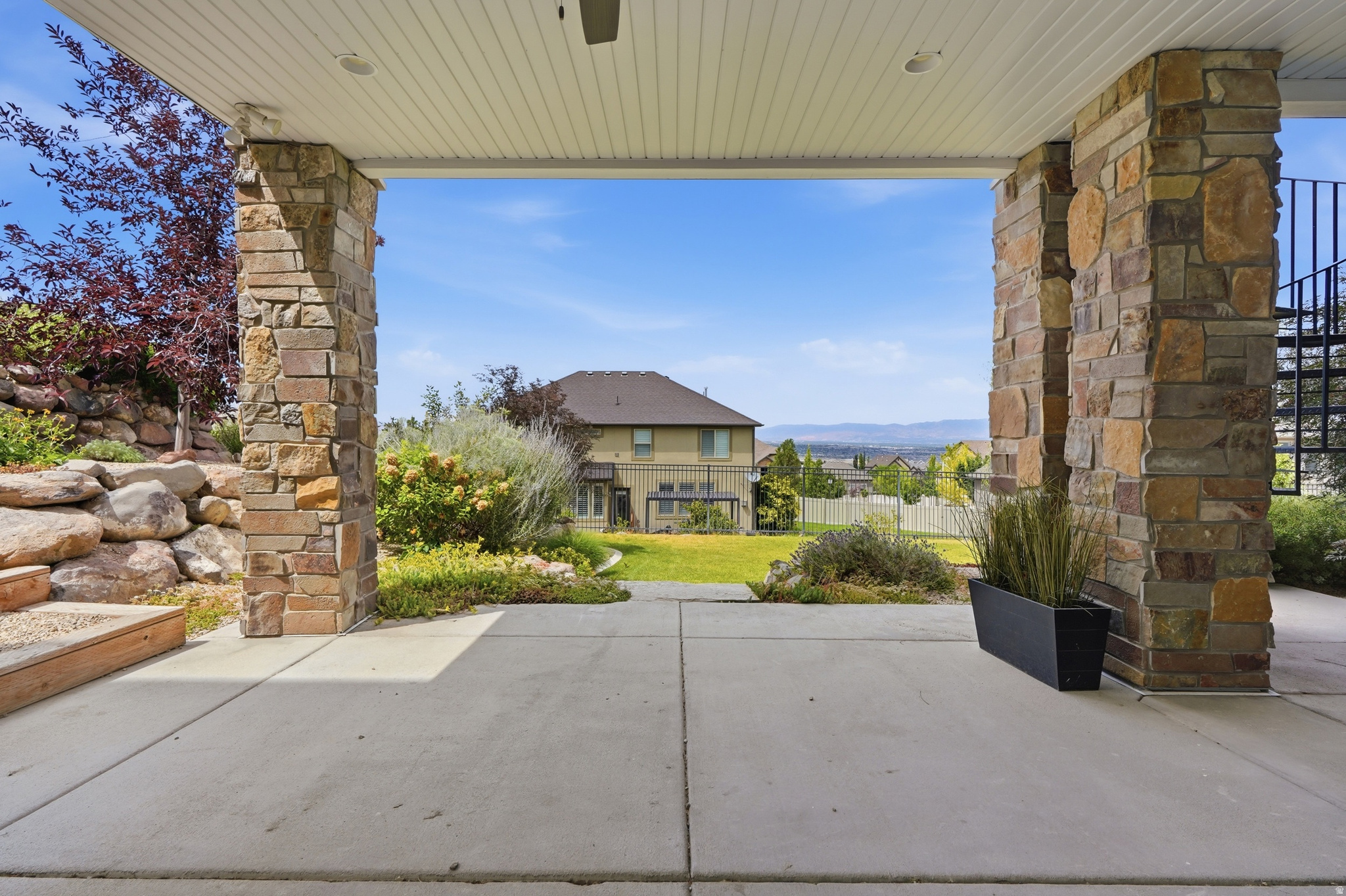 5314 W ROLLING BROOK DR