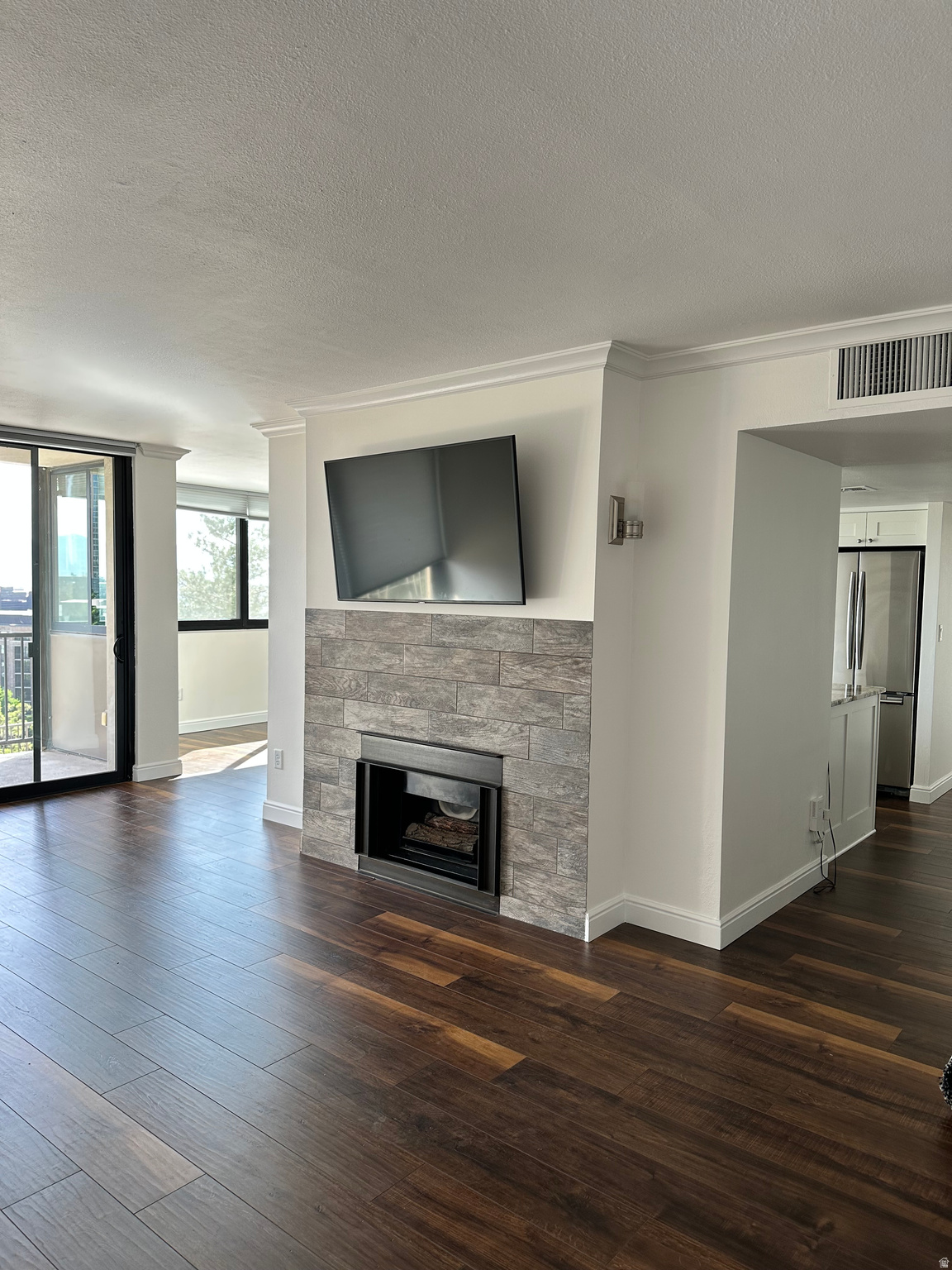 241 N VINE ST #207W