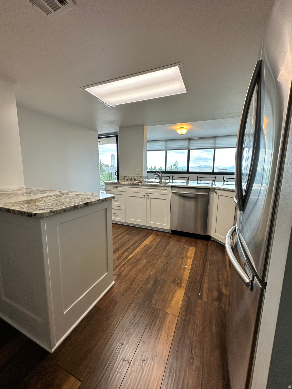 241 N VINE ST #207W