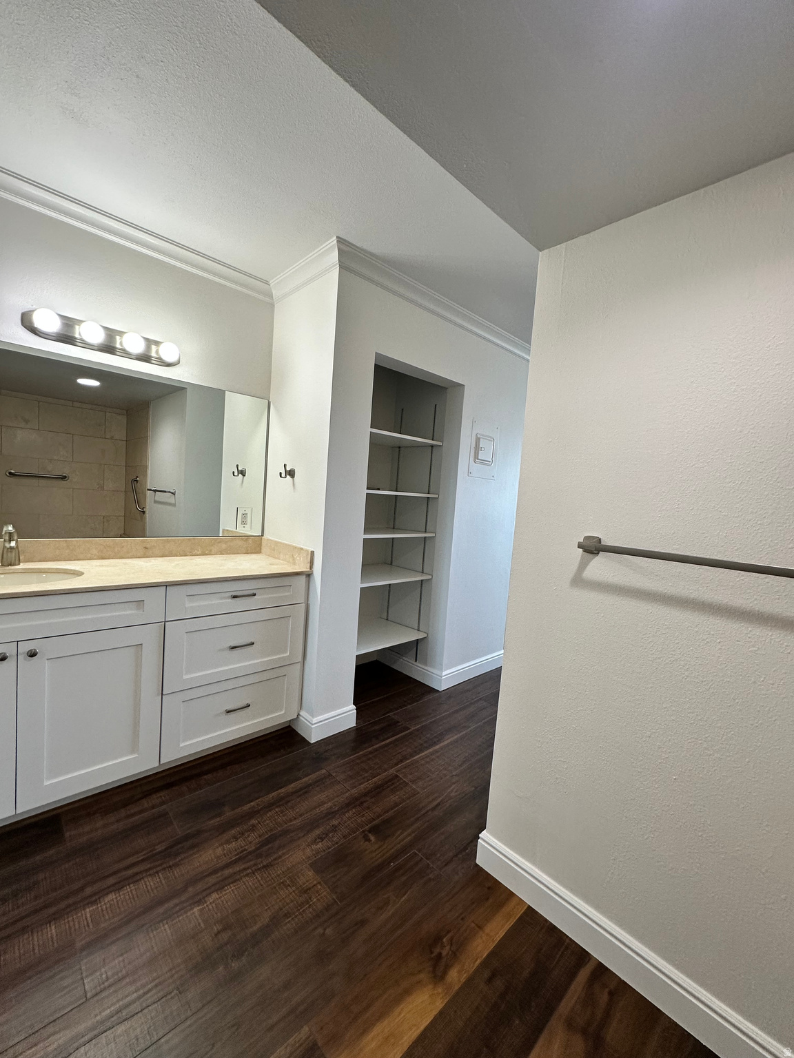 241 N VINE ST #207W