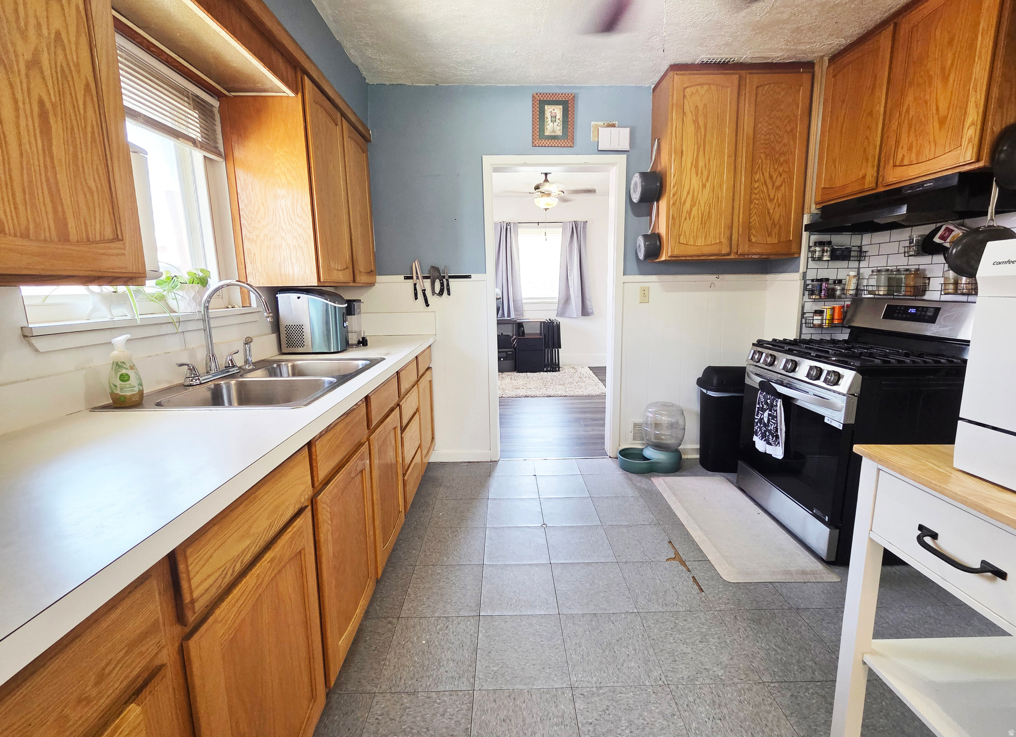 340 E GODDARD