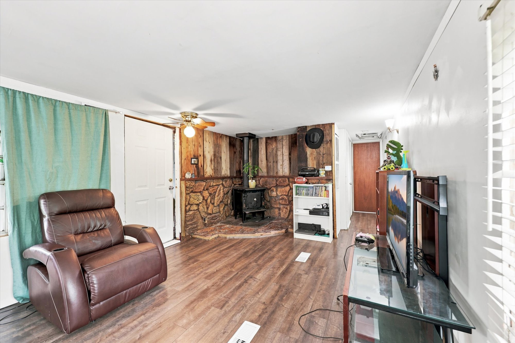 1150 N 200 W #19