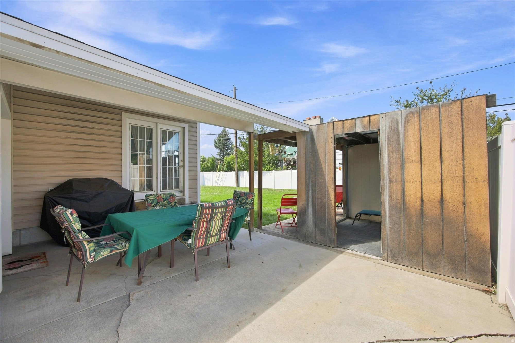 171 E MOUNTAIN VIEW DR