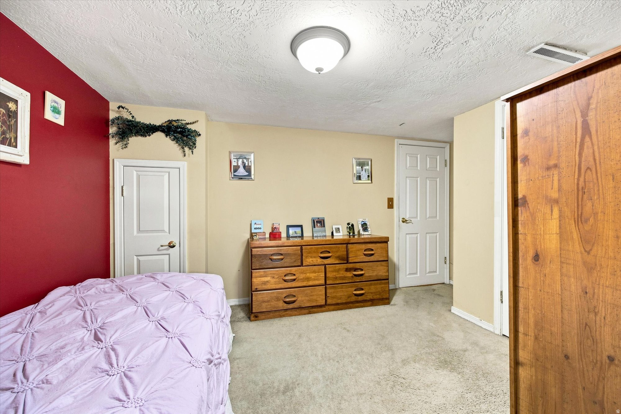 171 E MOUNTAIN VIEW DR