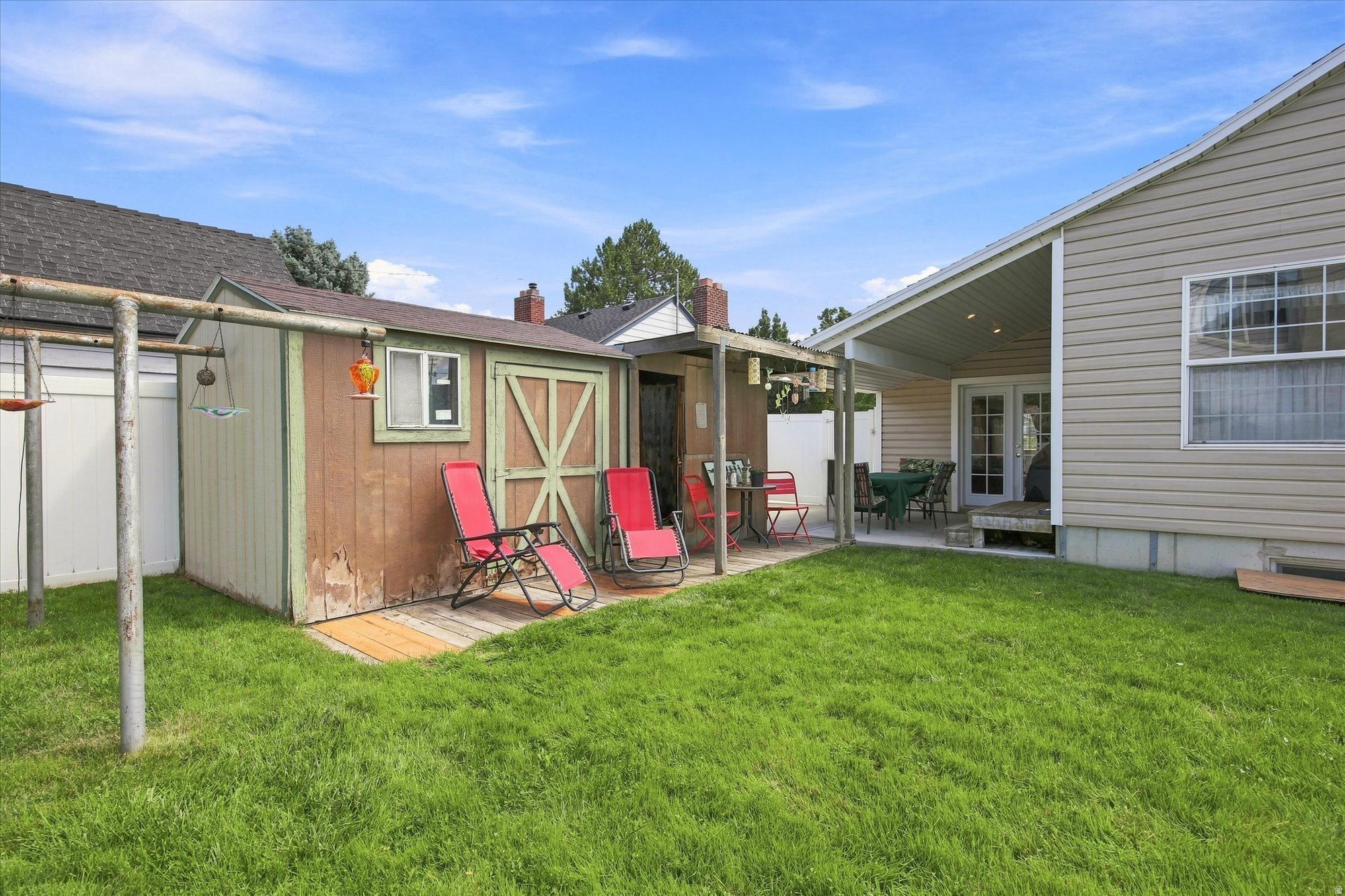 171 E MOUNTAIN VIEW DR
