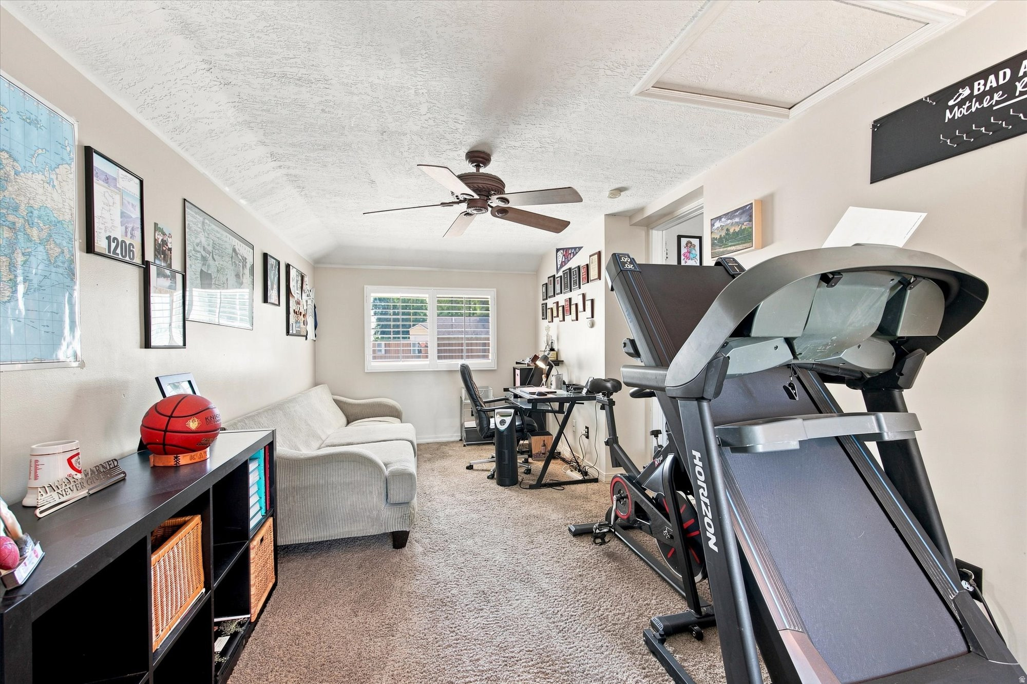 171 E MOUNTAIN VIEW DR