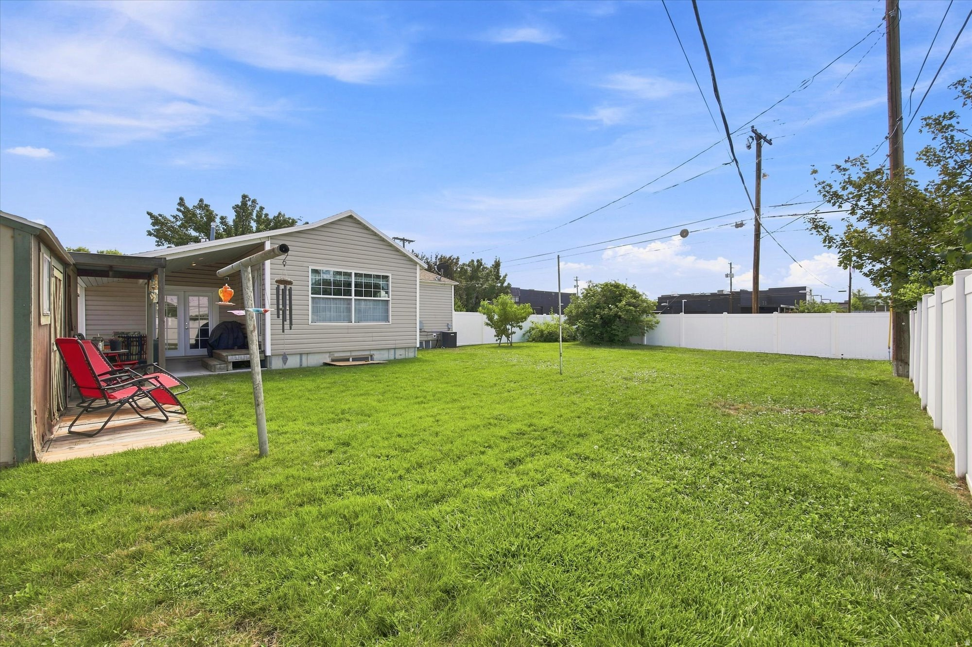 171 E MOUNTAIN VIEW DR