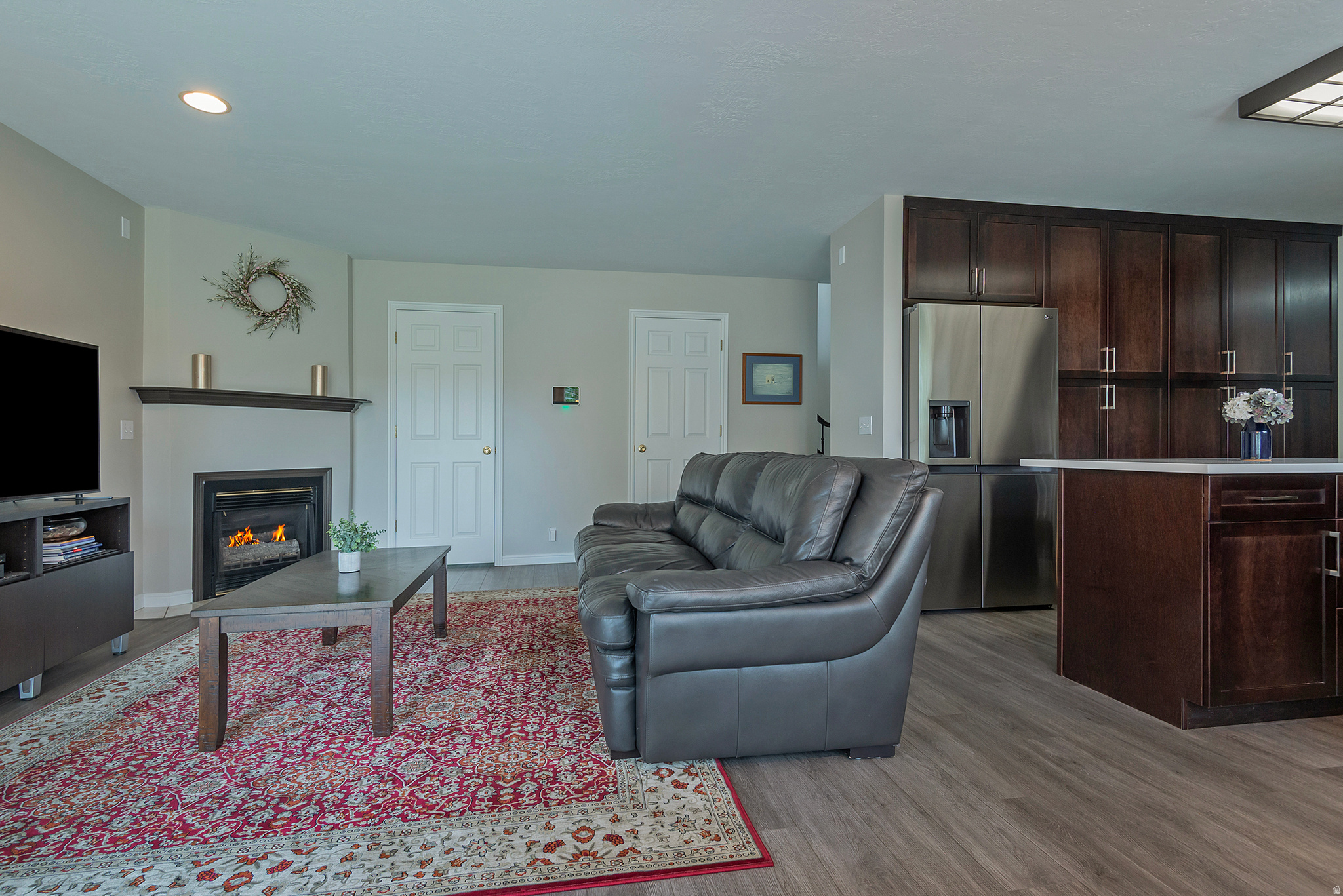236 E ASHBROOK CIR