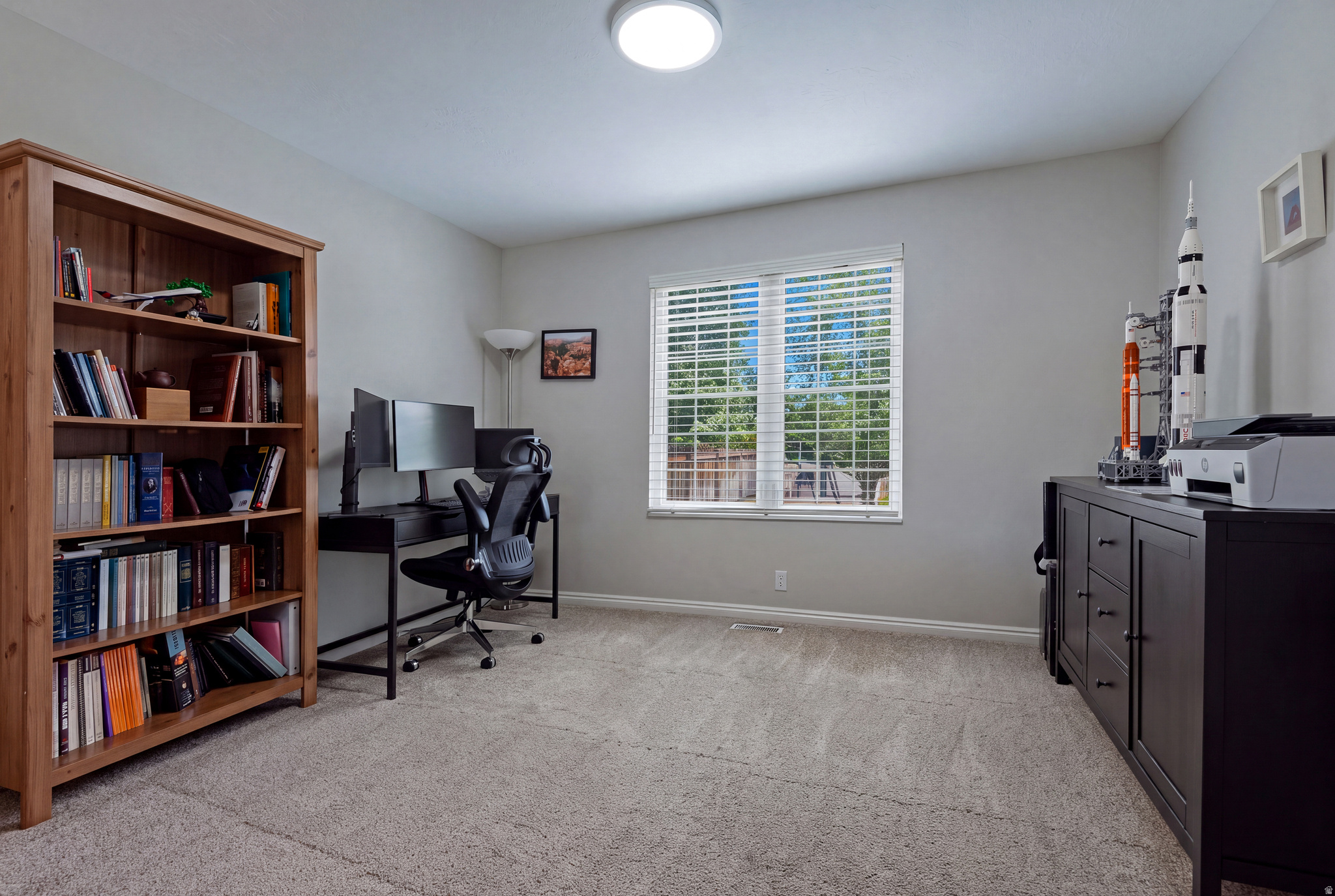 236 E ASHBROOK CIR