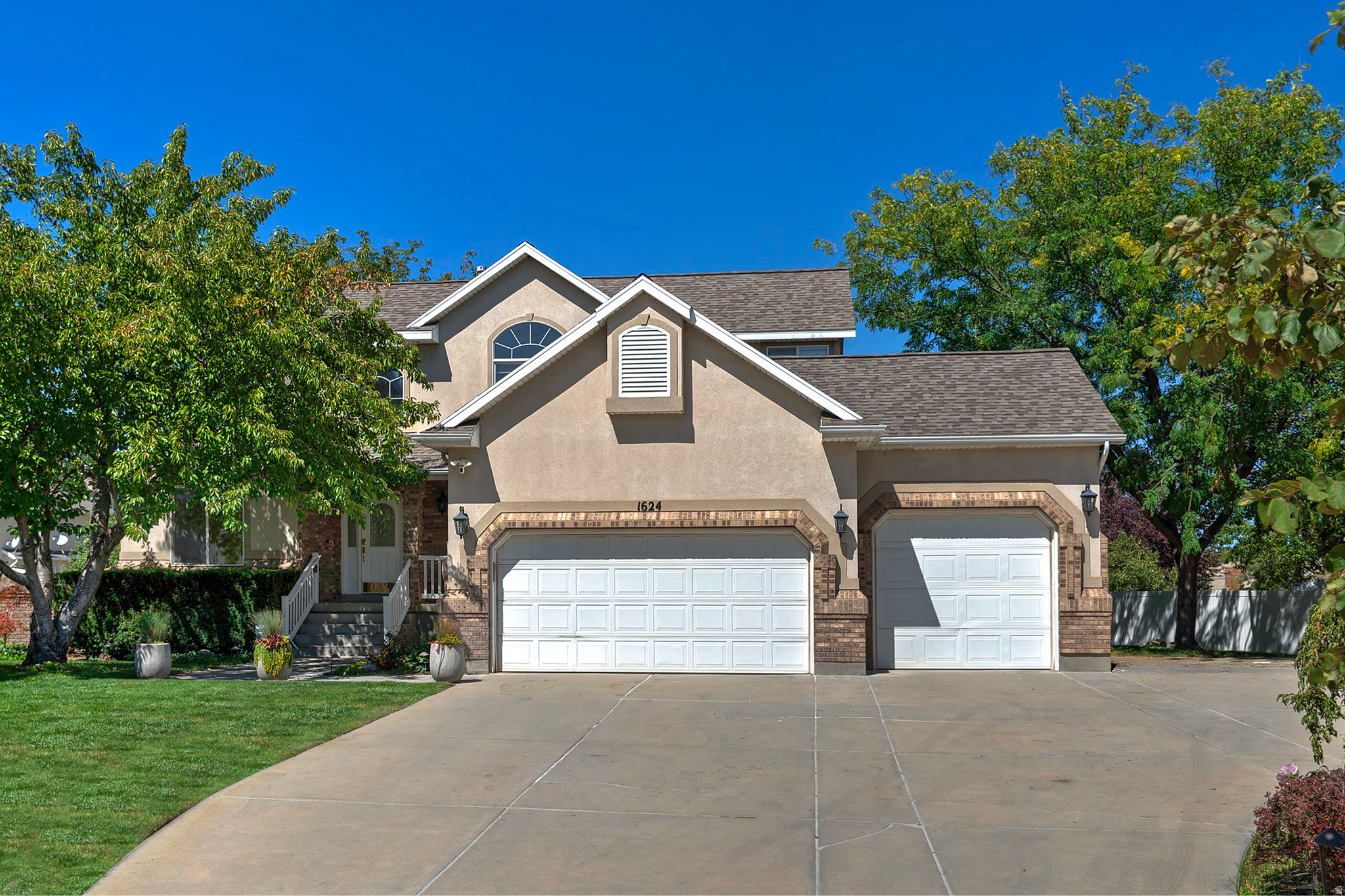 1624 W SIENA CIR