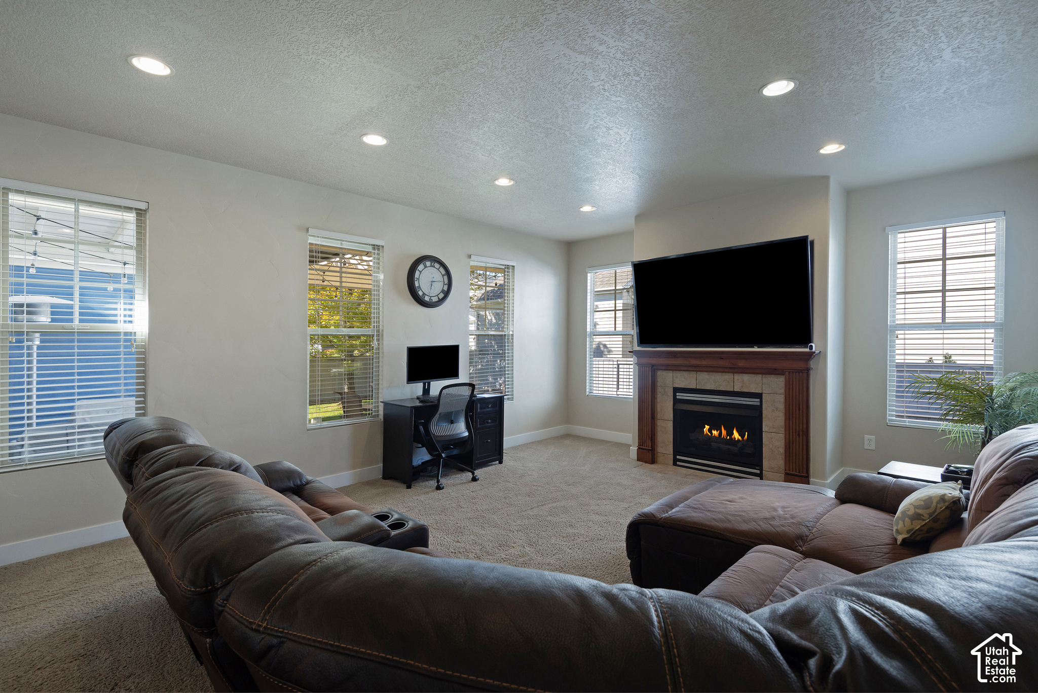 4371 W IRON MOUNTAIN DR