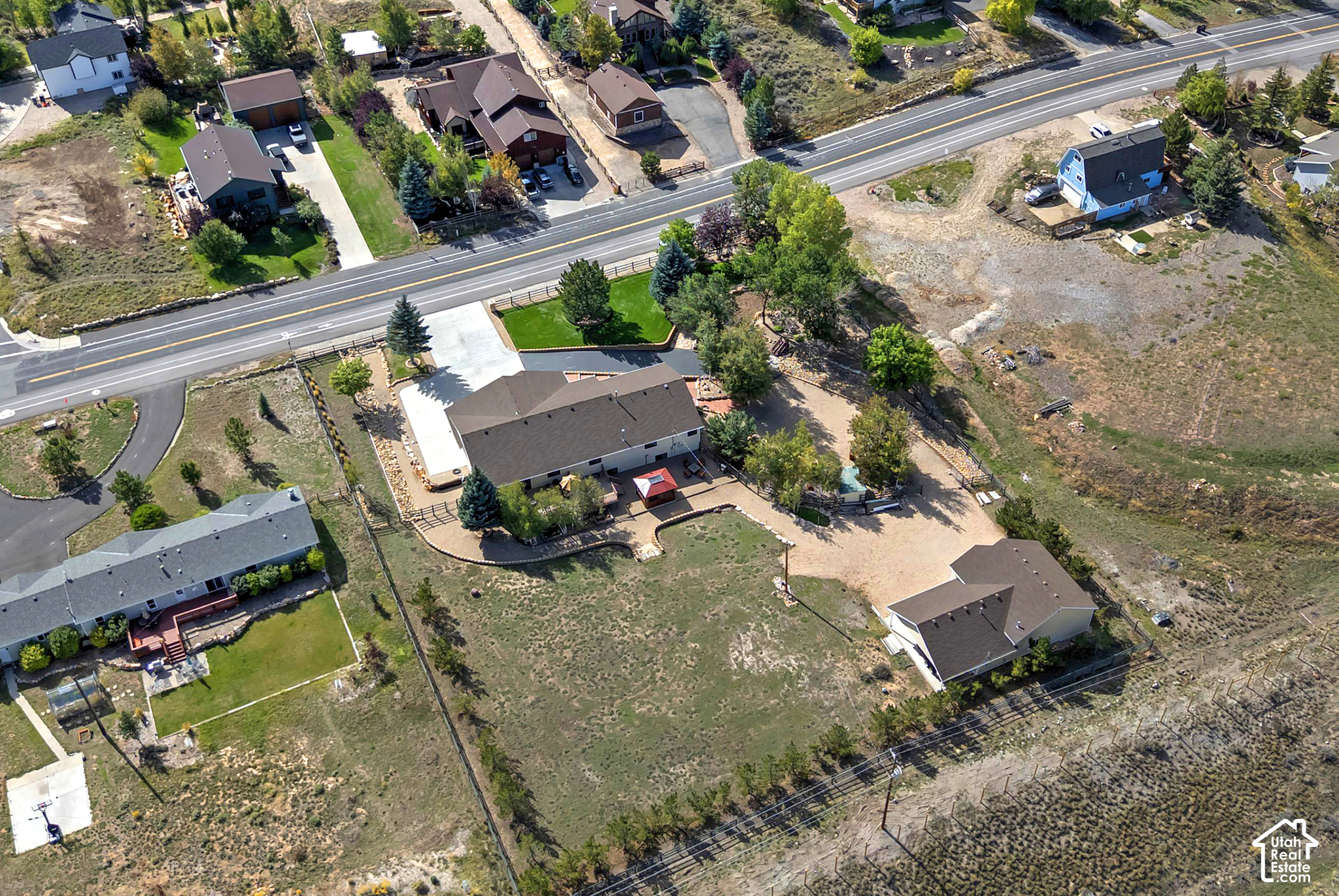 6340 HIGHLAND DR